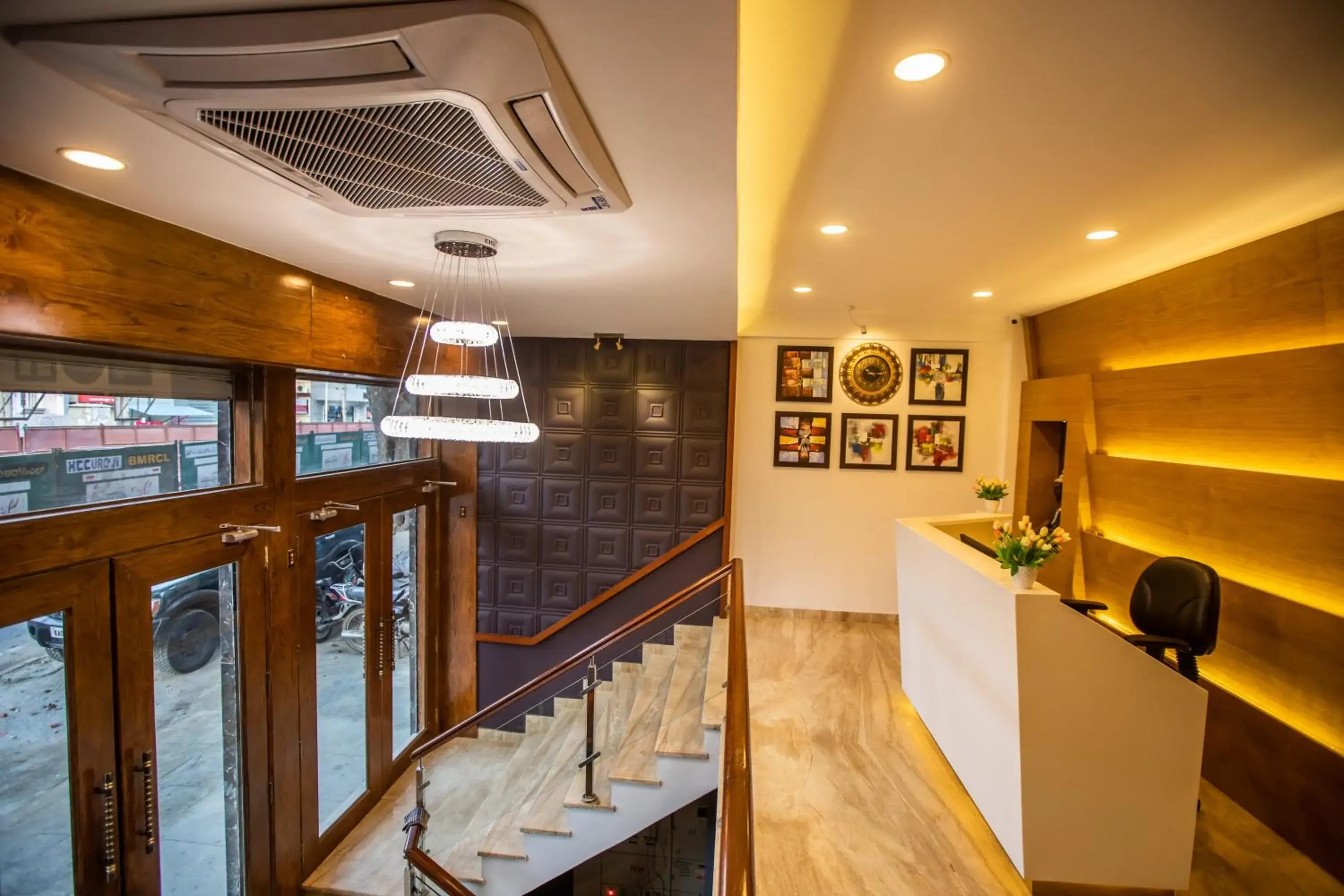 Lobby or reception in Hotel Paramos Inn Lobby or reception in Hotel Paramos Inn