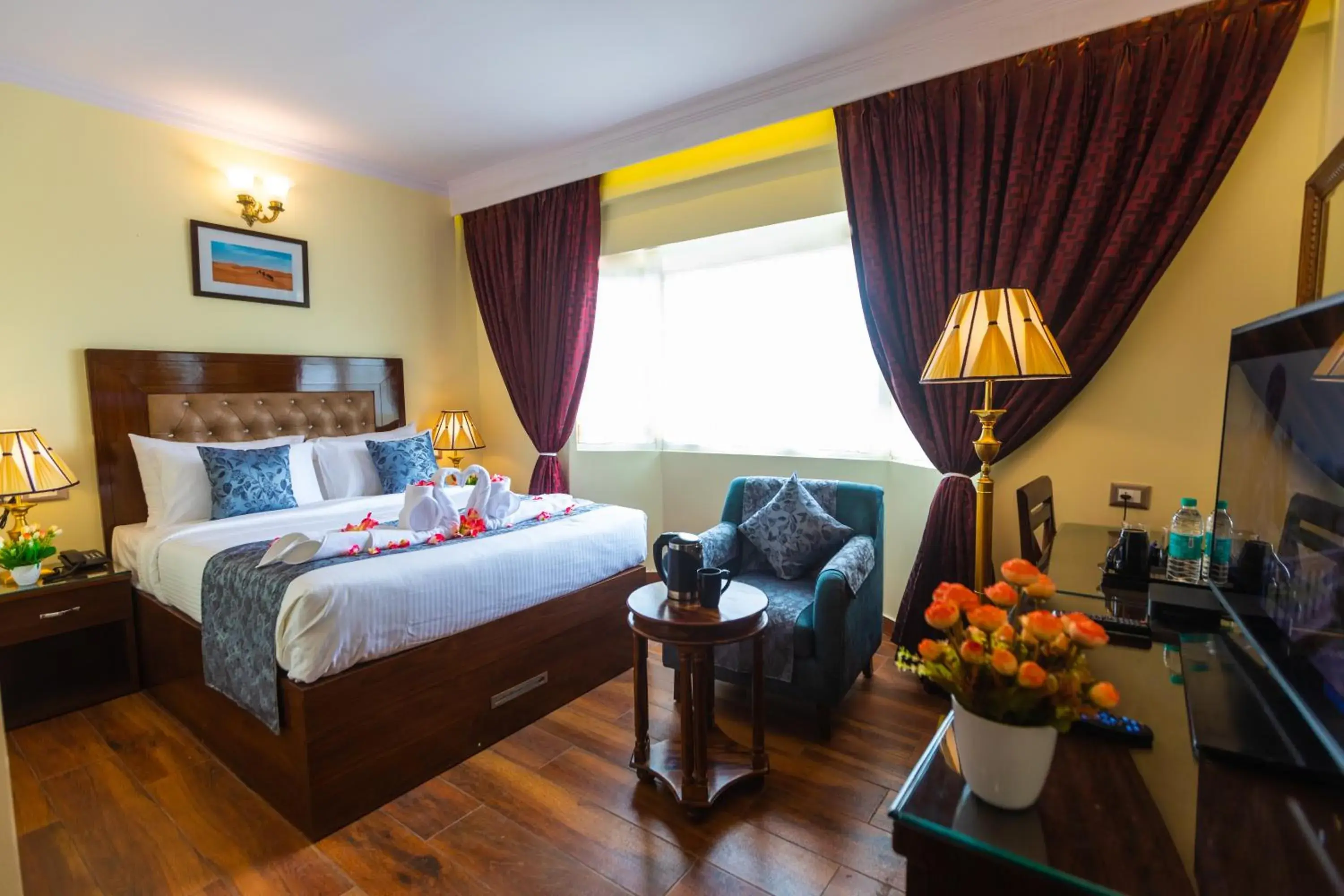 Deluxe Room in Hotel Paramos Inn Deluxe Room in Hotel Paramos Inn