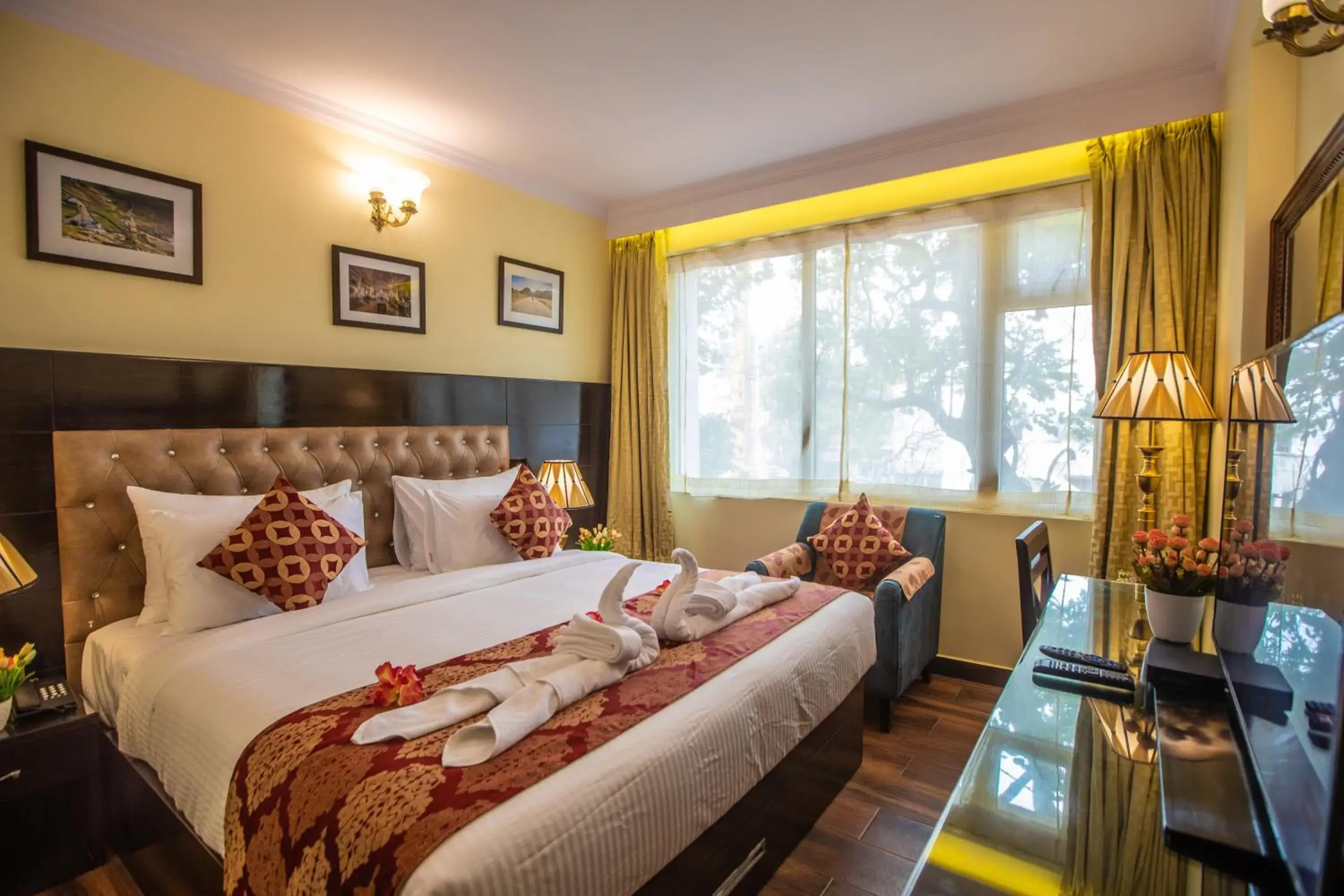 Photo of the whole room, Bed in Hotel Paramos Inn Photo of the whole room, Bed in Hotel Paramos Inn