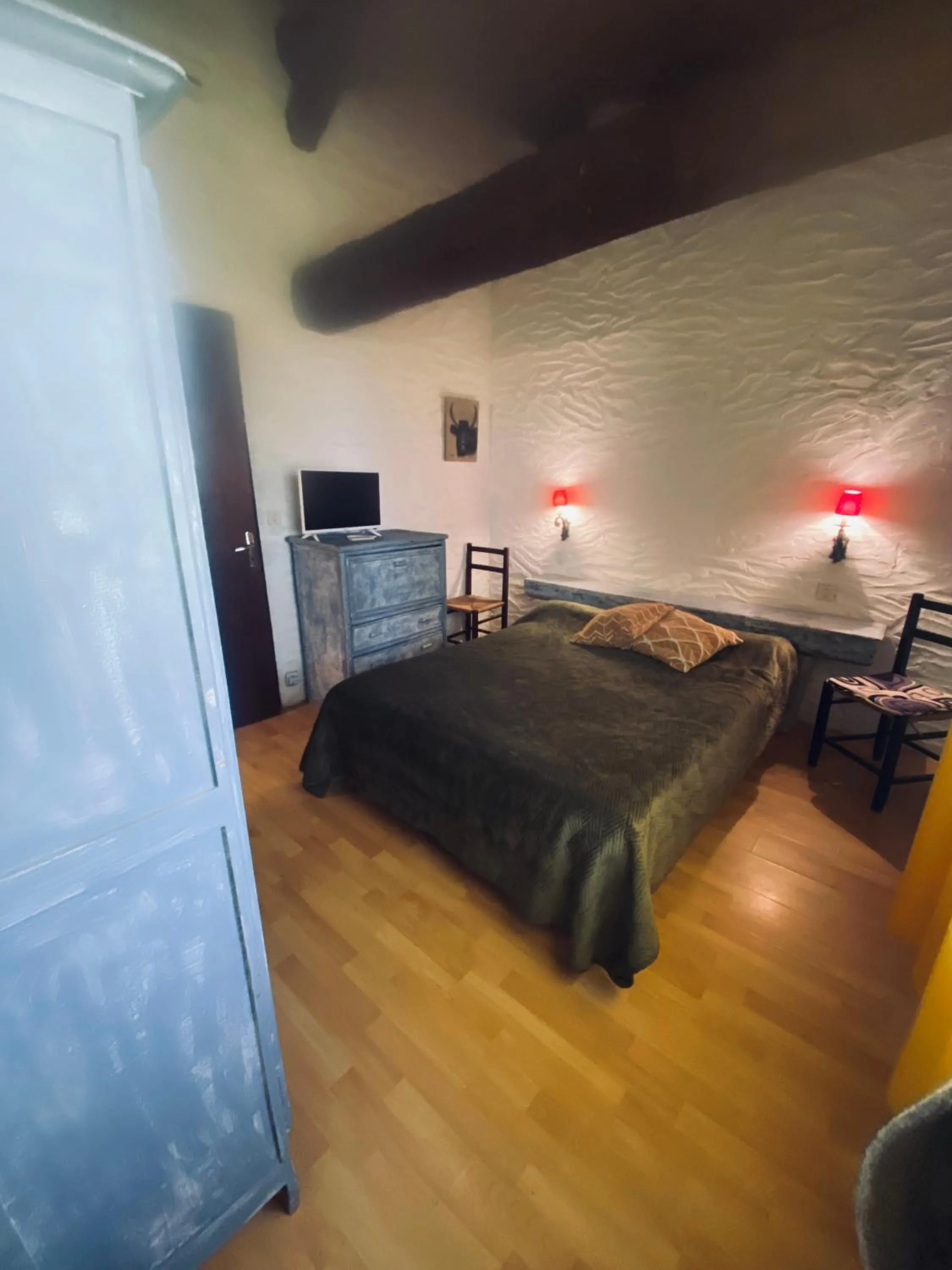 Bed in Hôtel MAS DE LAYALLE