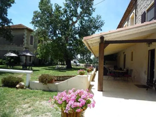 Hôtel MAS DE LAYALLE