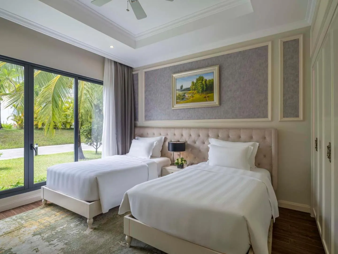 Bedroom, Bed in Vinpearl Wonderworld Phu Quoc