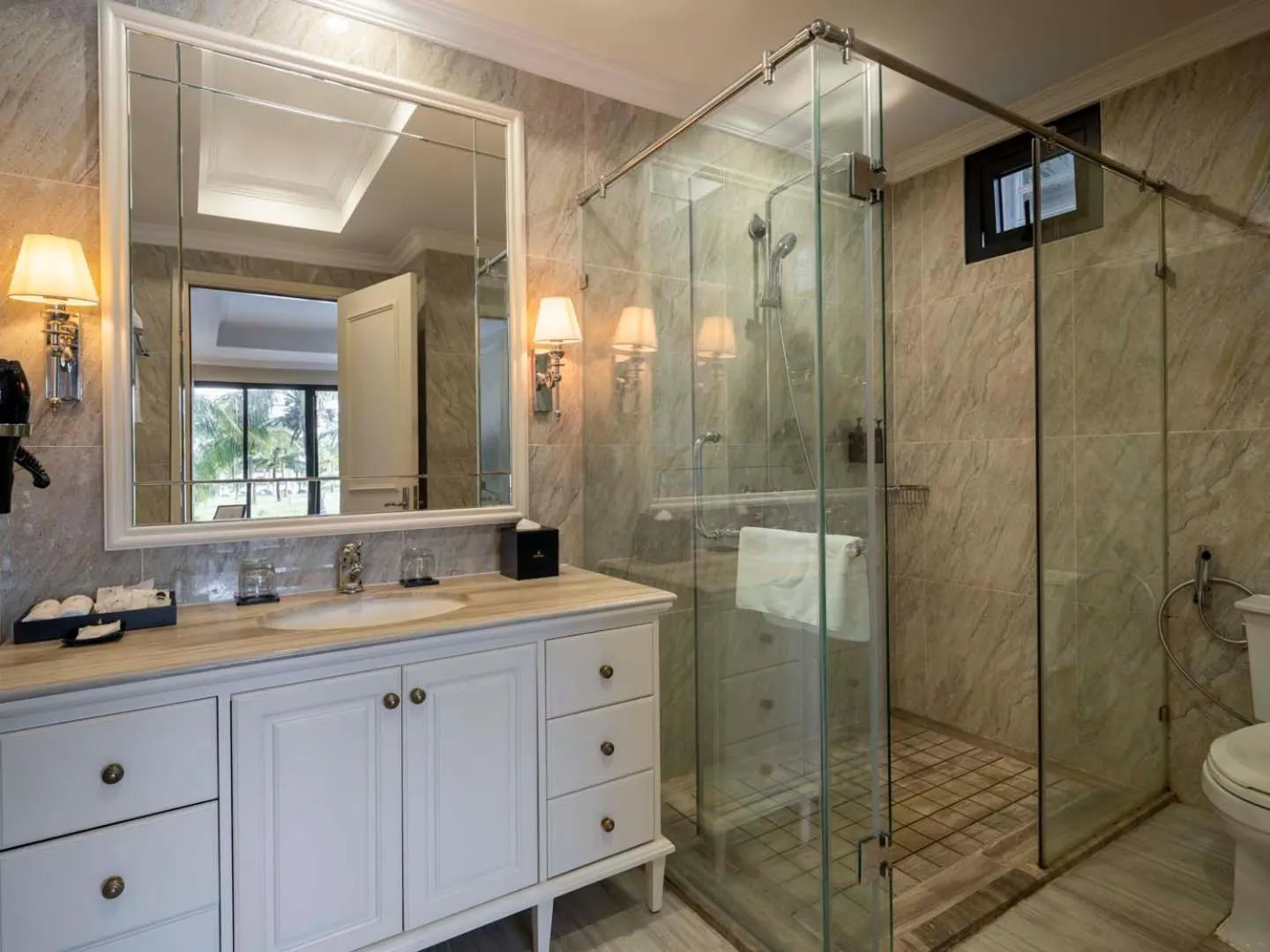 Bathroom in Vinpearl Wonderworld Phu Quoc