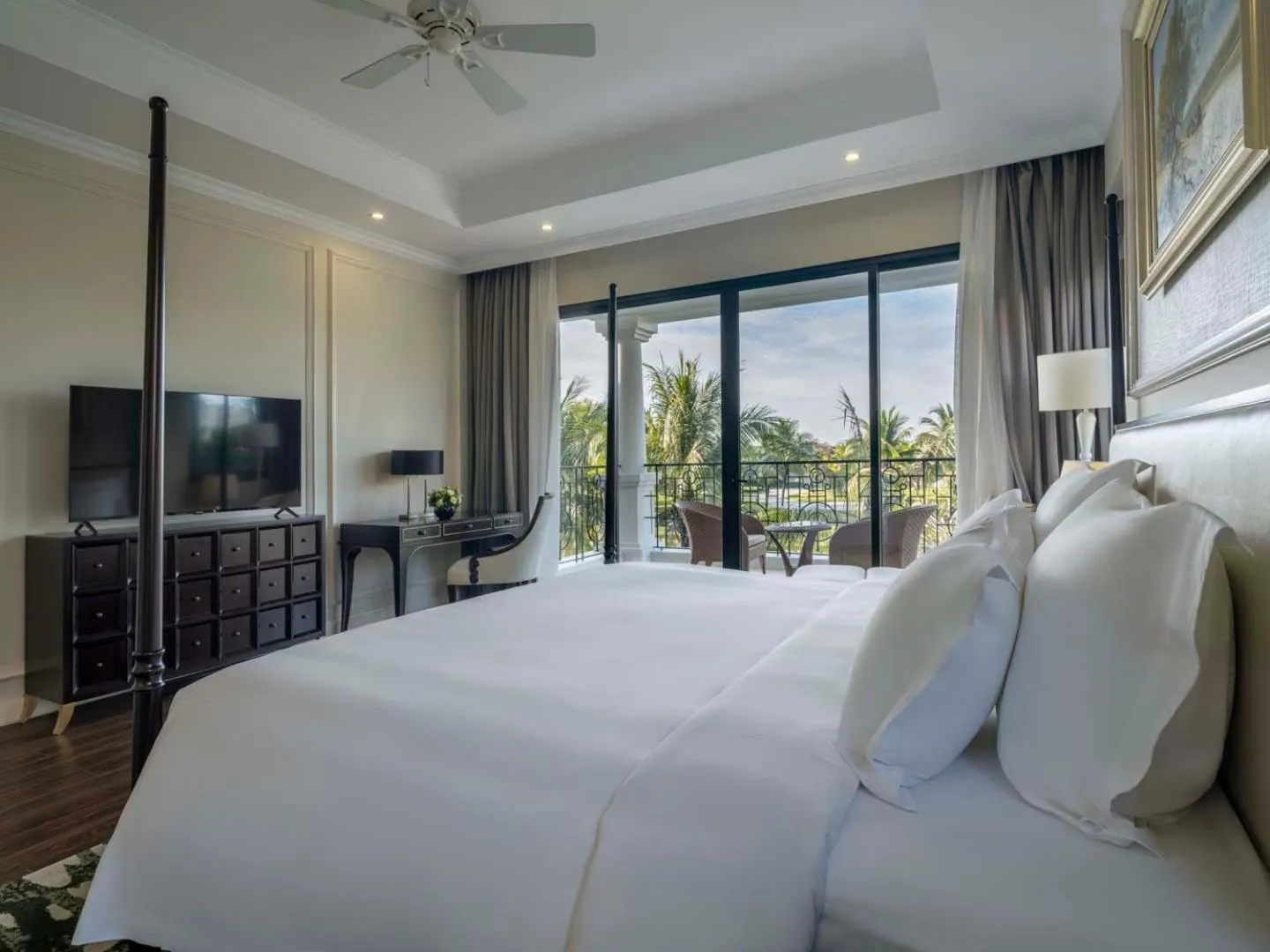 Bed in Vinpearl Wonderworld Phu Quoc