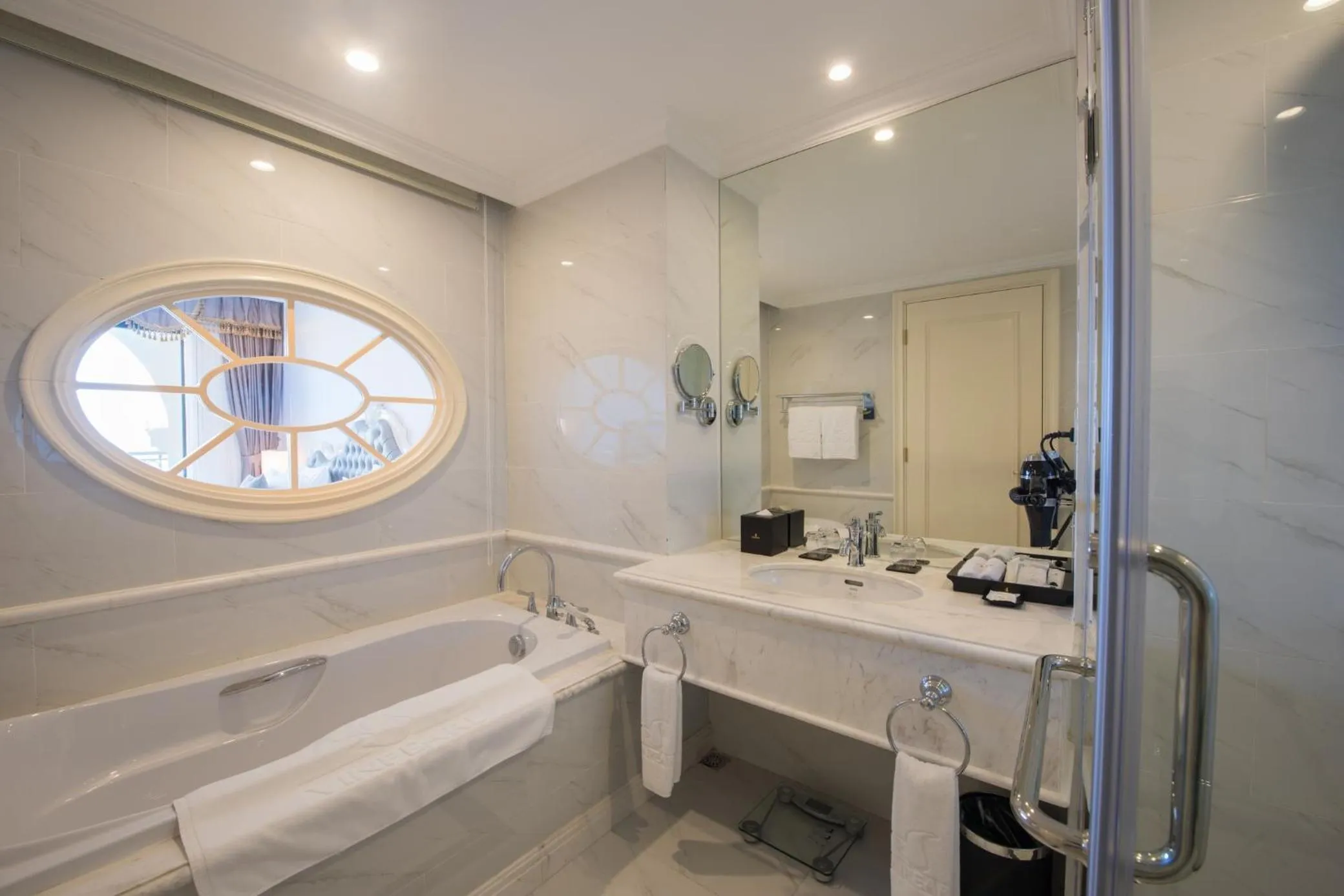 Bathroom in Vinpearl Wonderworld Phu Quoc