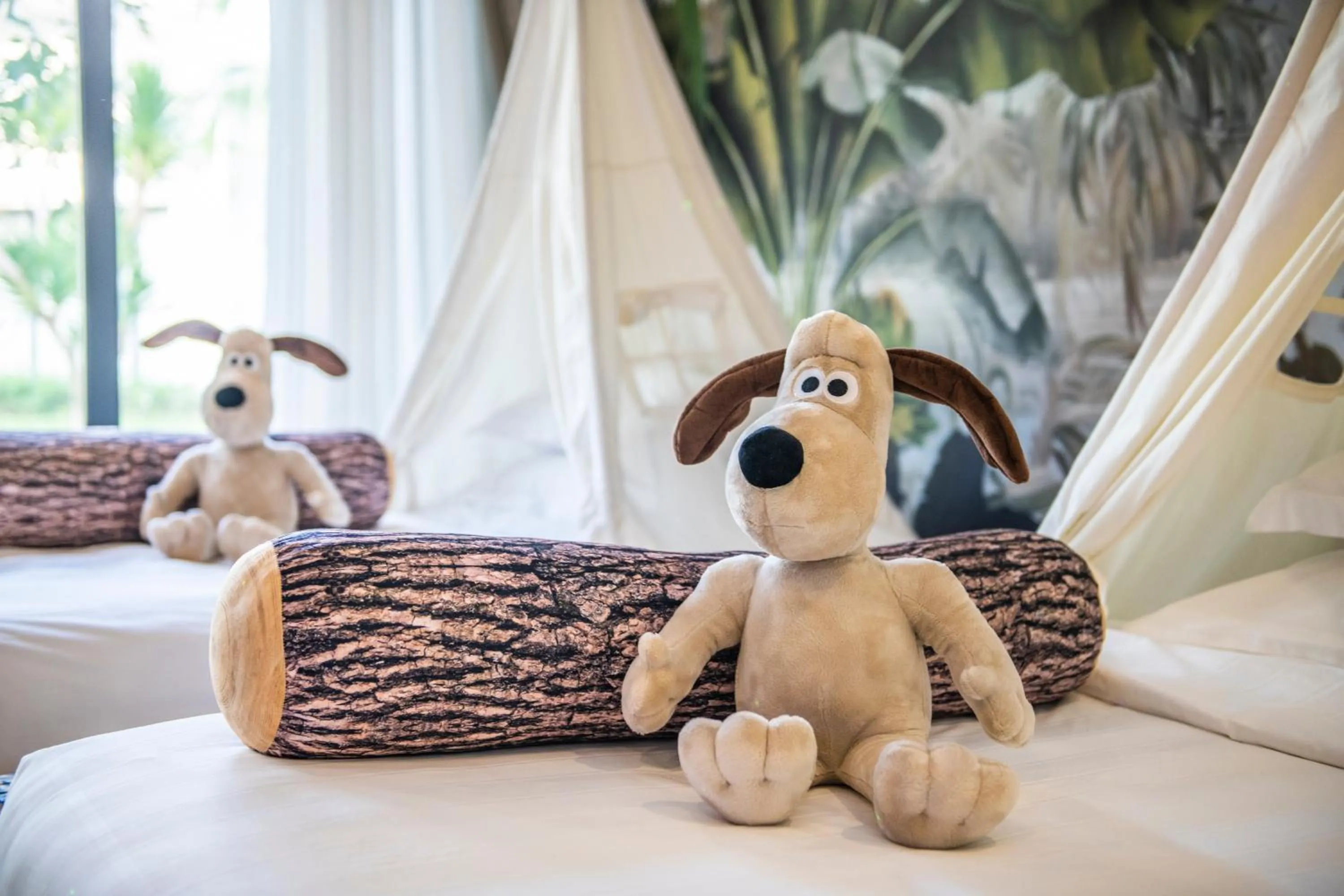 Bed in Vinpearl Wonderworld Phu Quoc