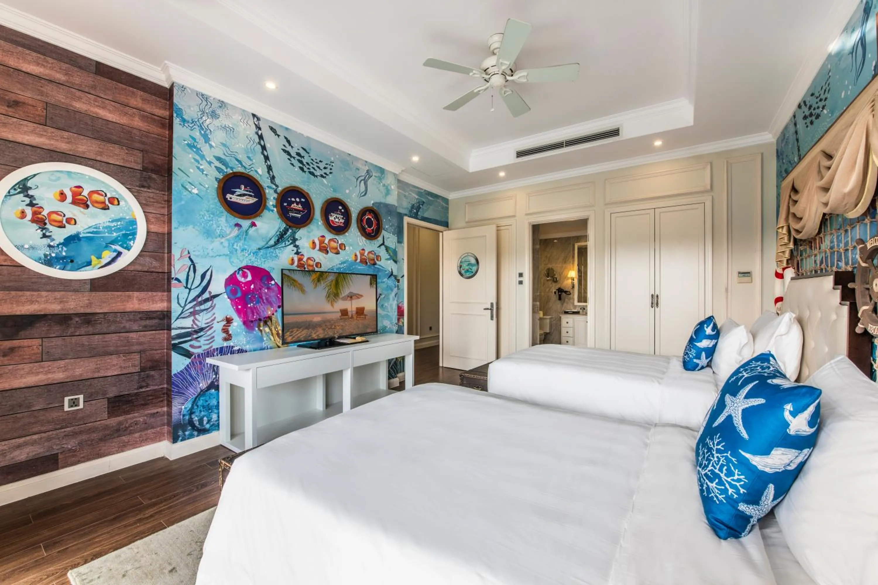 Bed in Vinpearl Wonderworld Phu Quoc