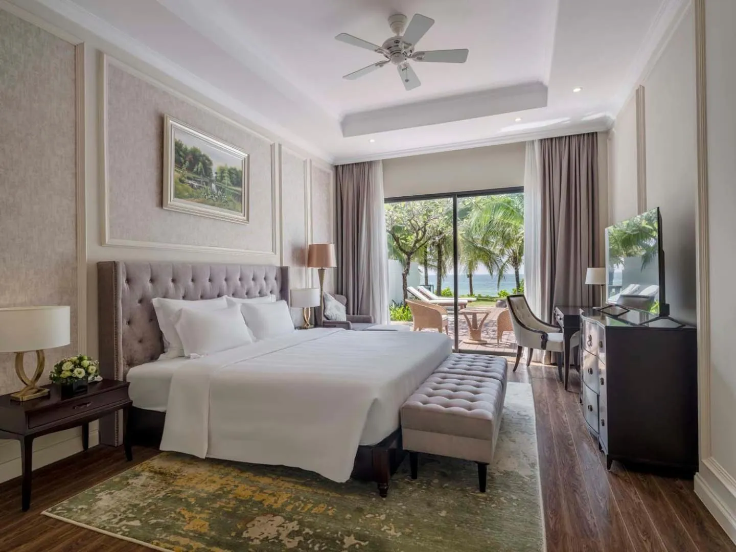 Bedroom, Bed in Vinpearl Wonderworld Phu Quoc