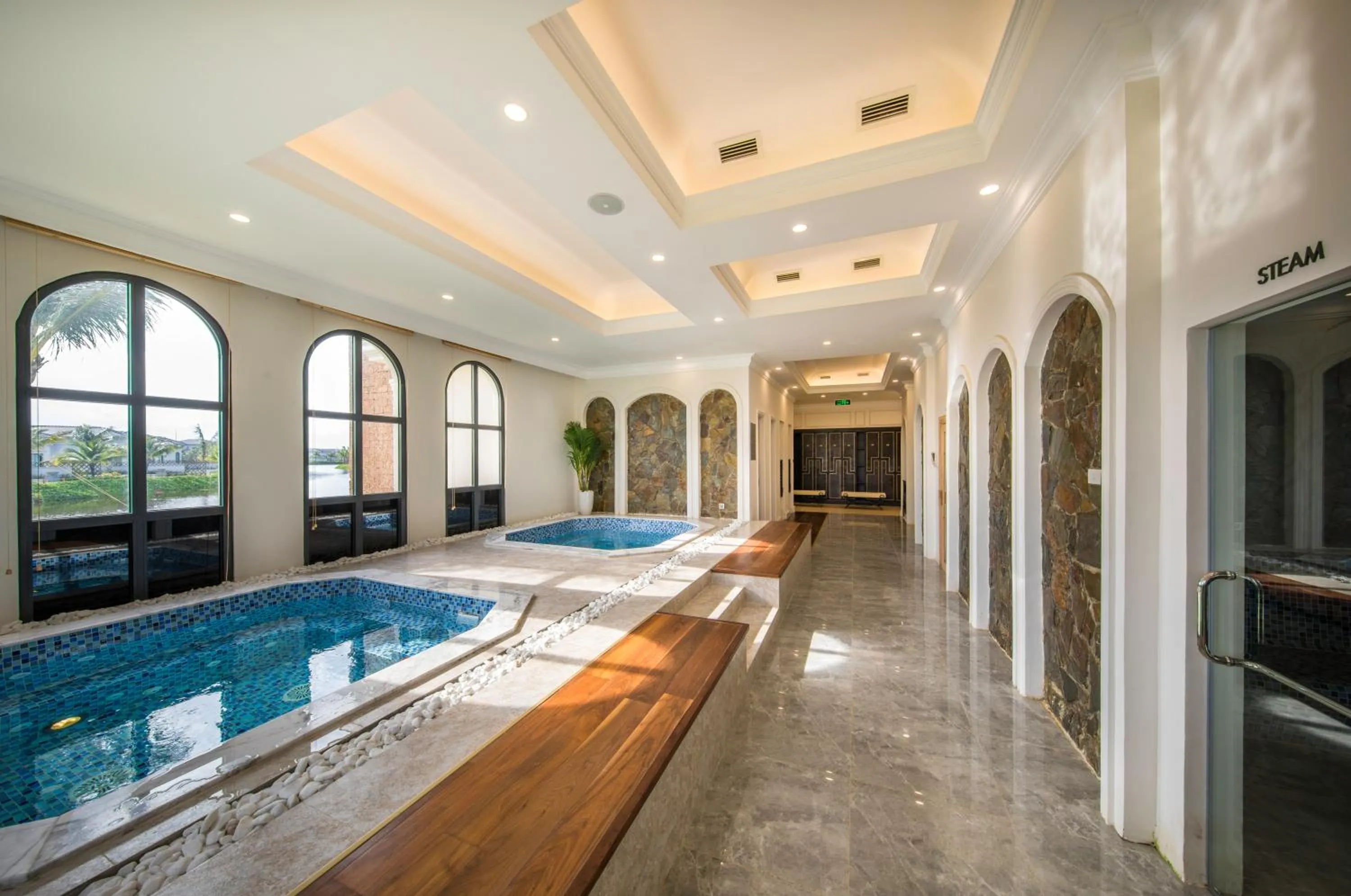 Public Bath in Vinpearl Wonderworld Phu Quoc