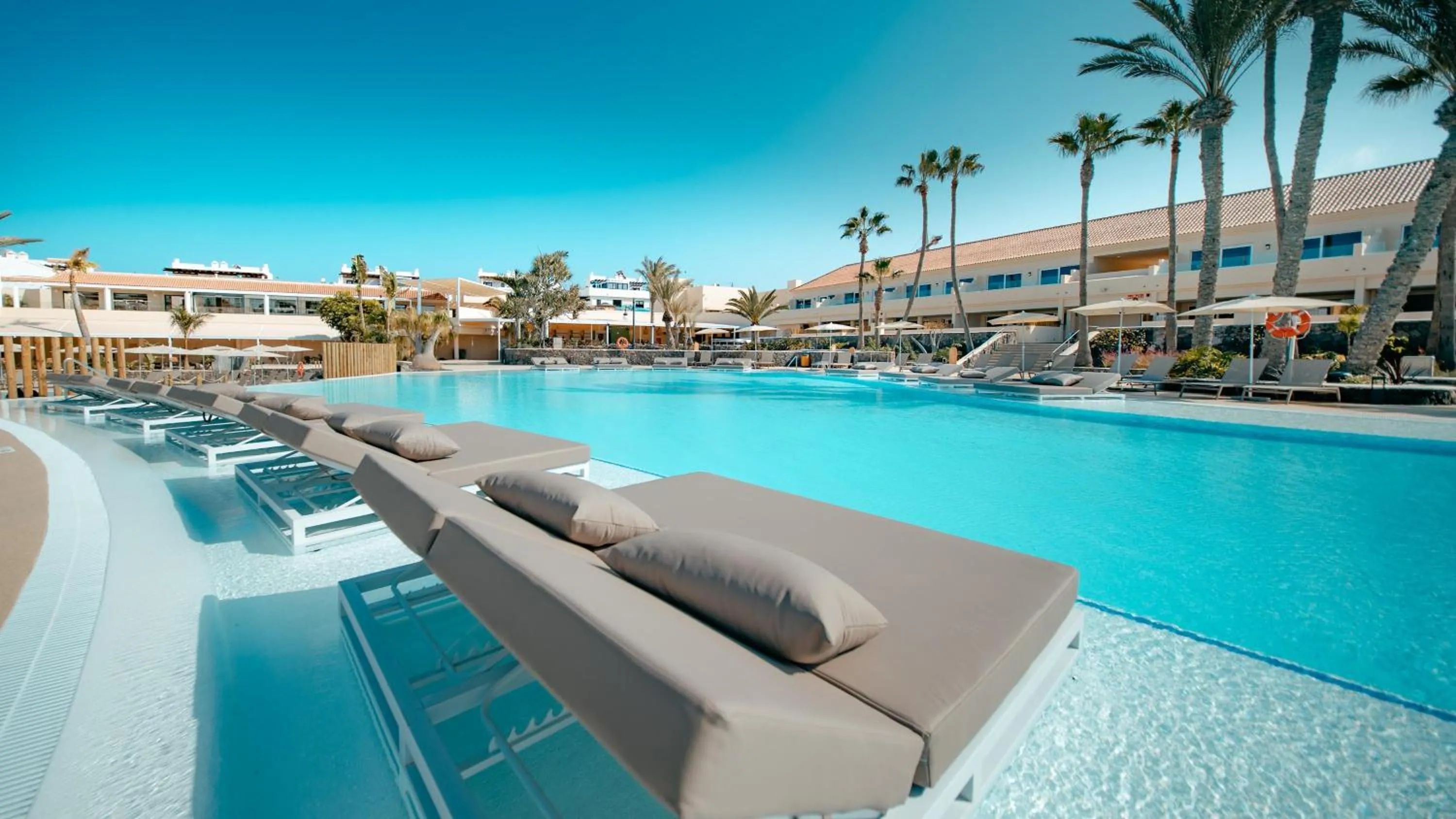 Swimming pool in HD Lobos Natura Fuerteventura