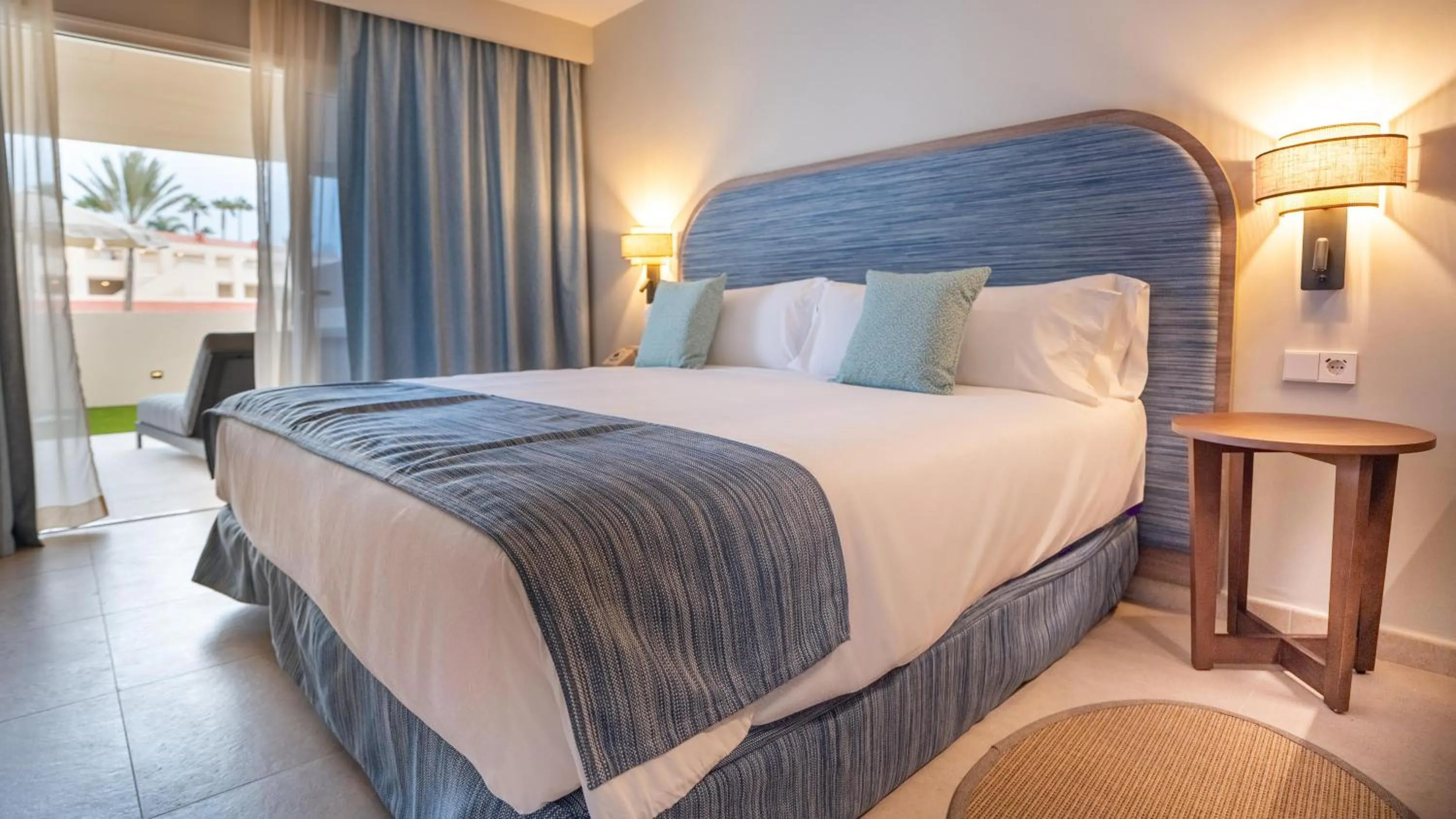 Photo of the whole room, Bed in HD Lobos Natura Fuerteventura