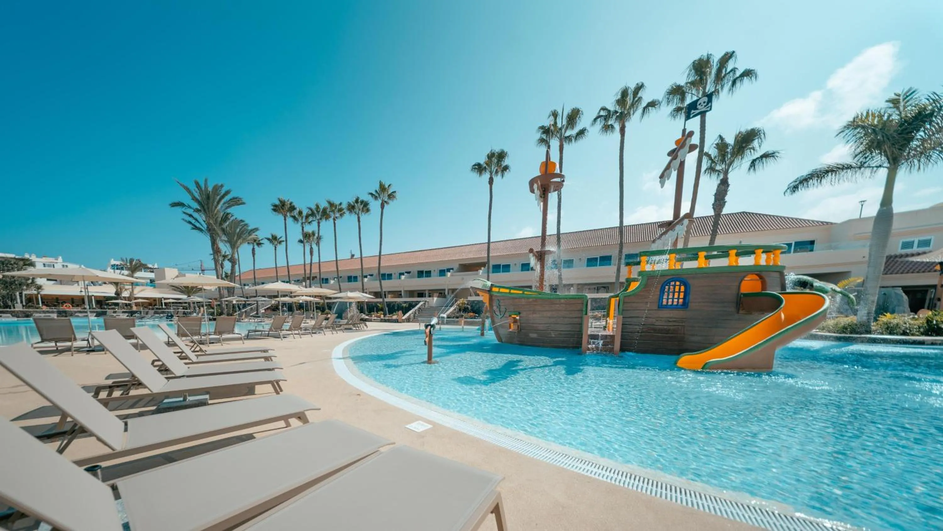 Swimming pool in HD Lobos Natura Fuerteventura
