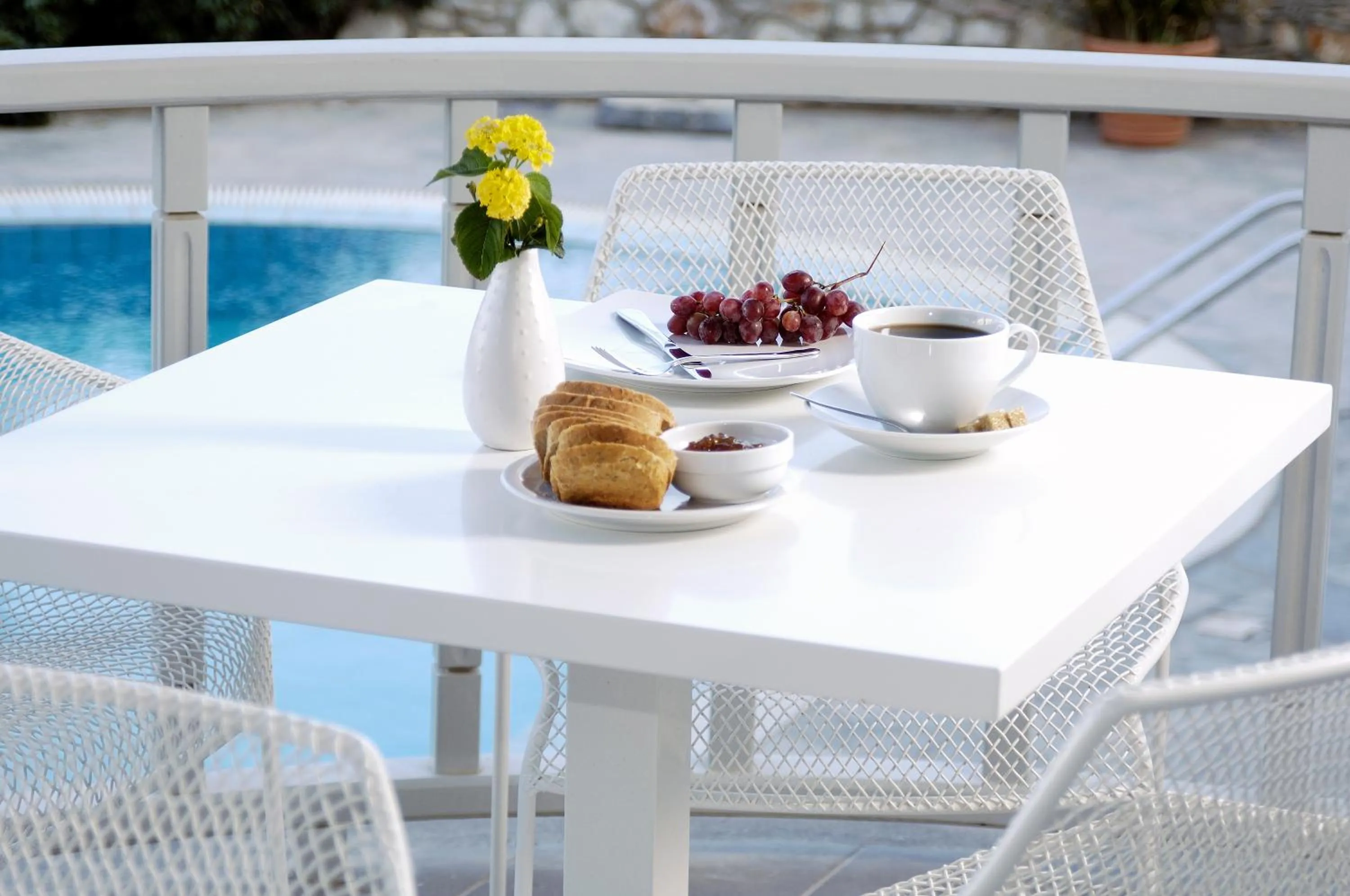 Coffee/tea facilities in Filoxenia Apartments