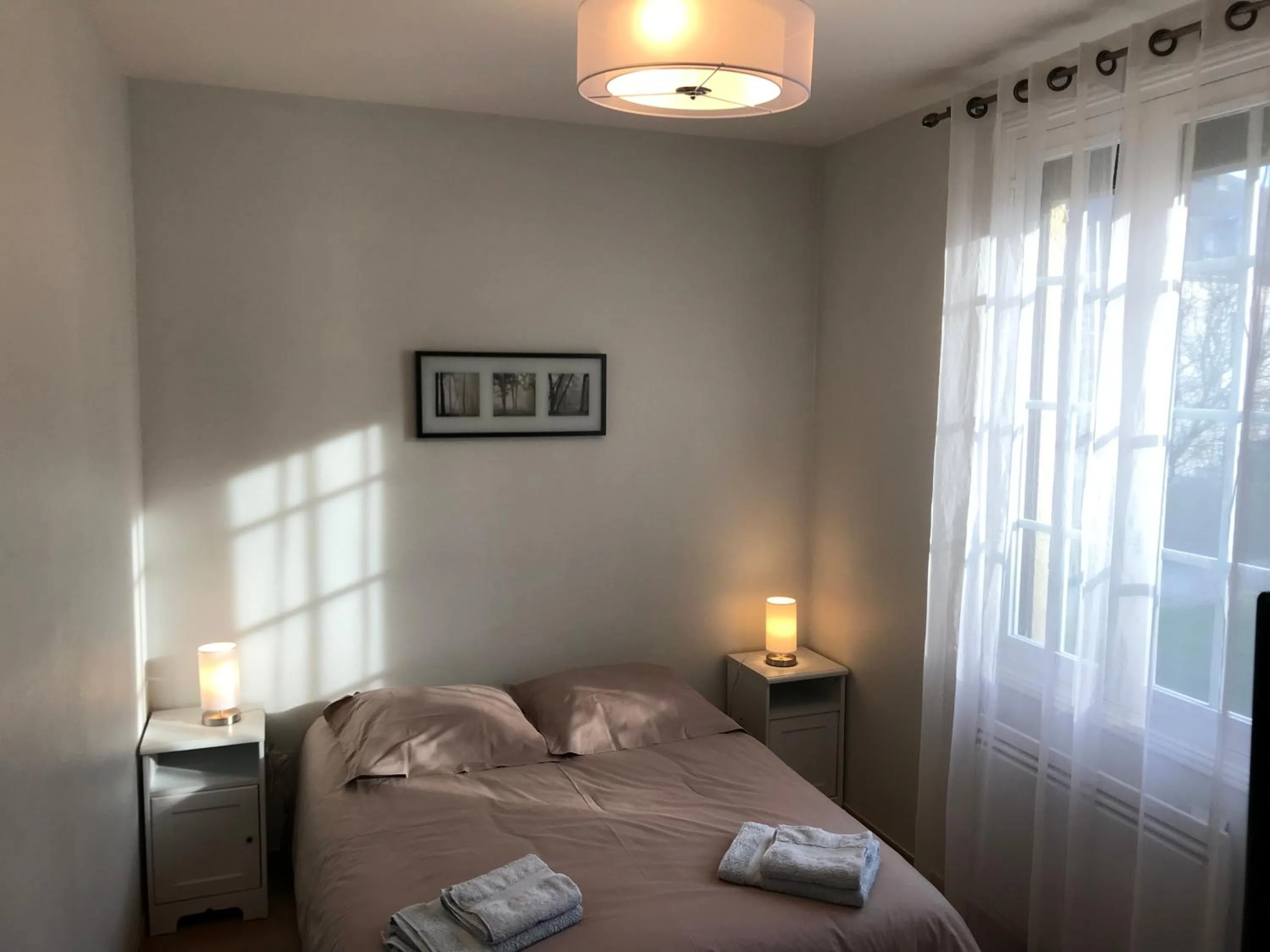 Bed in LE ROYAL (3 pièces au centre de DEAUVILLE)
