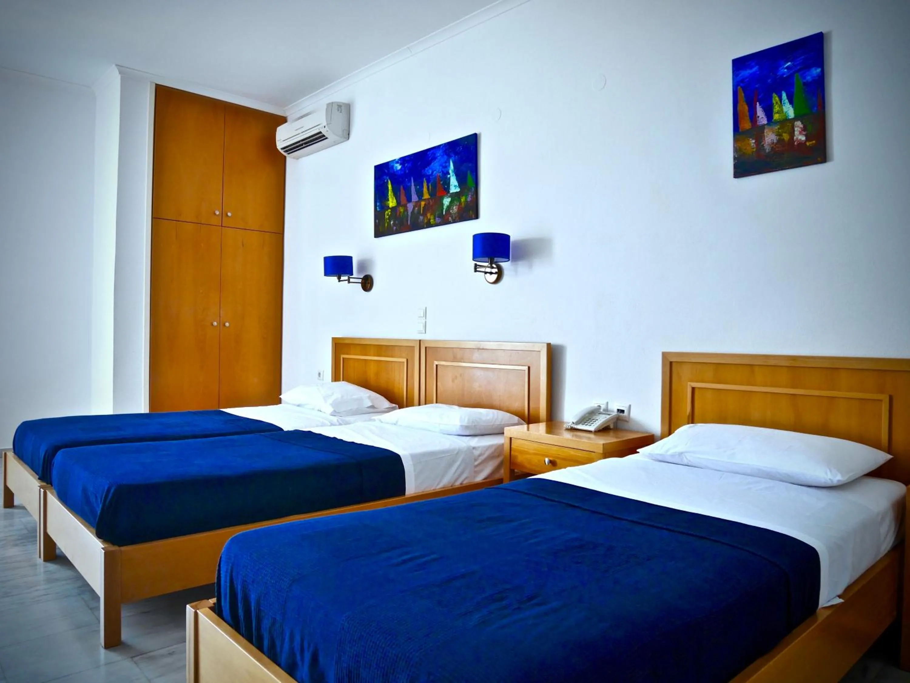 Photo of the whole room, Bed in Kanakis Blue Beach Apartments