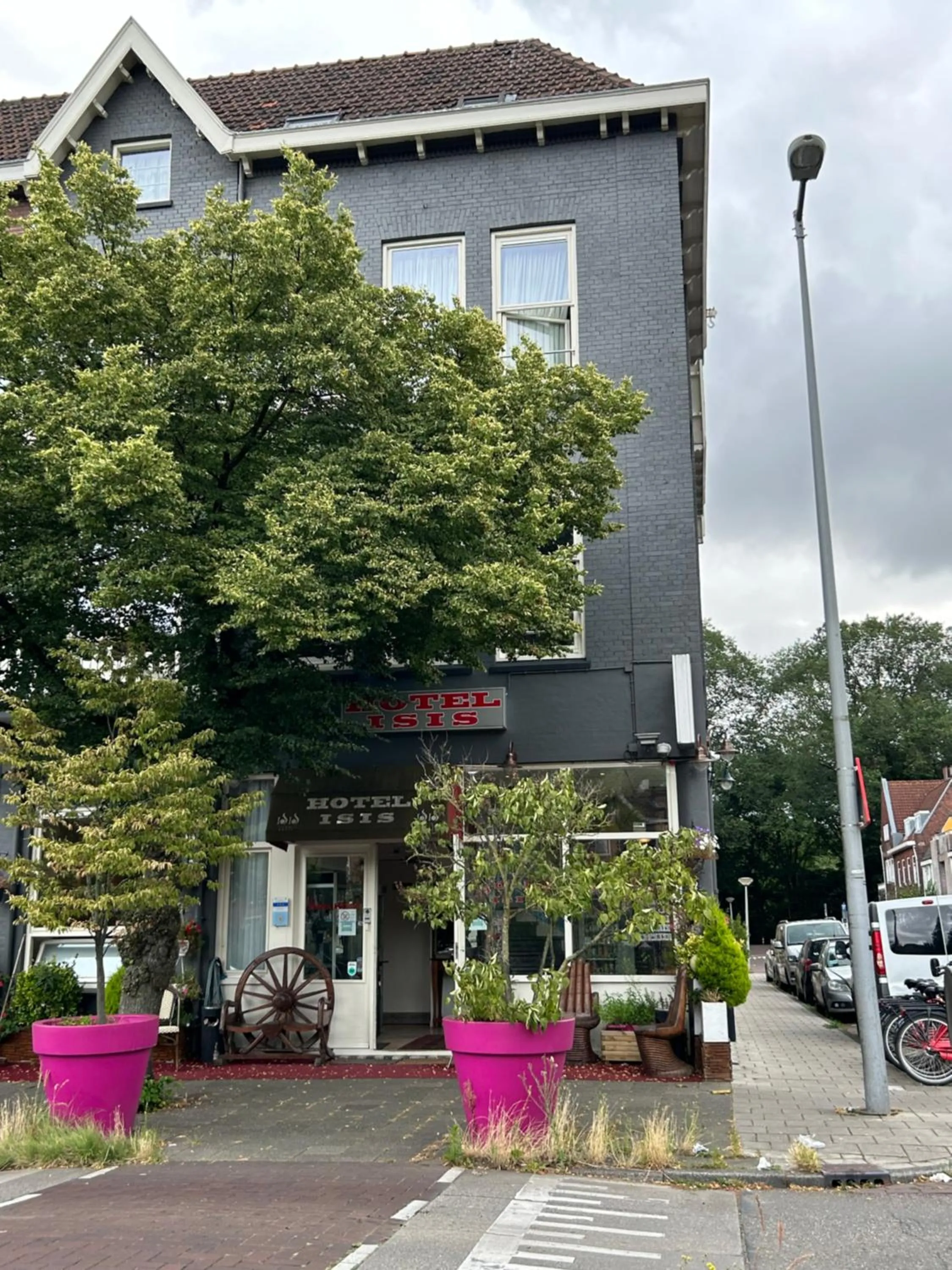 Property building in Hotel Isis