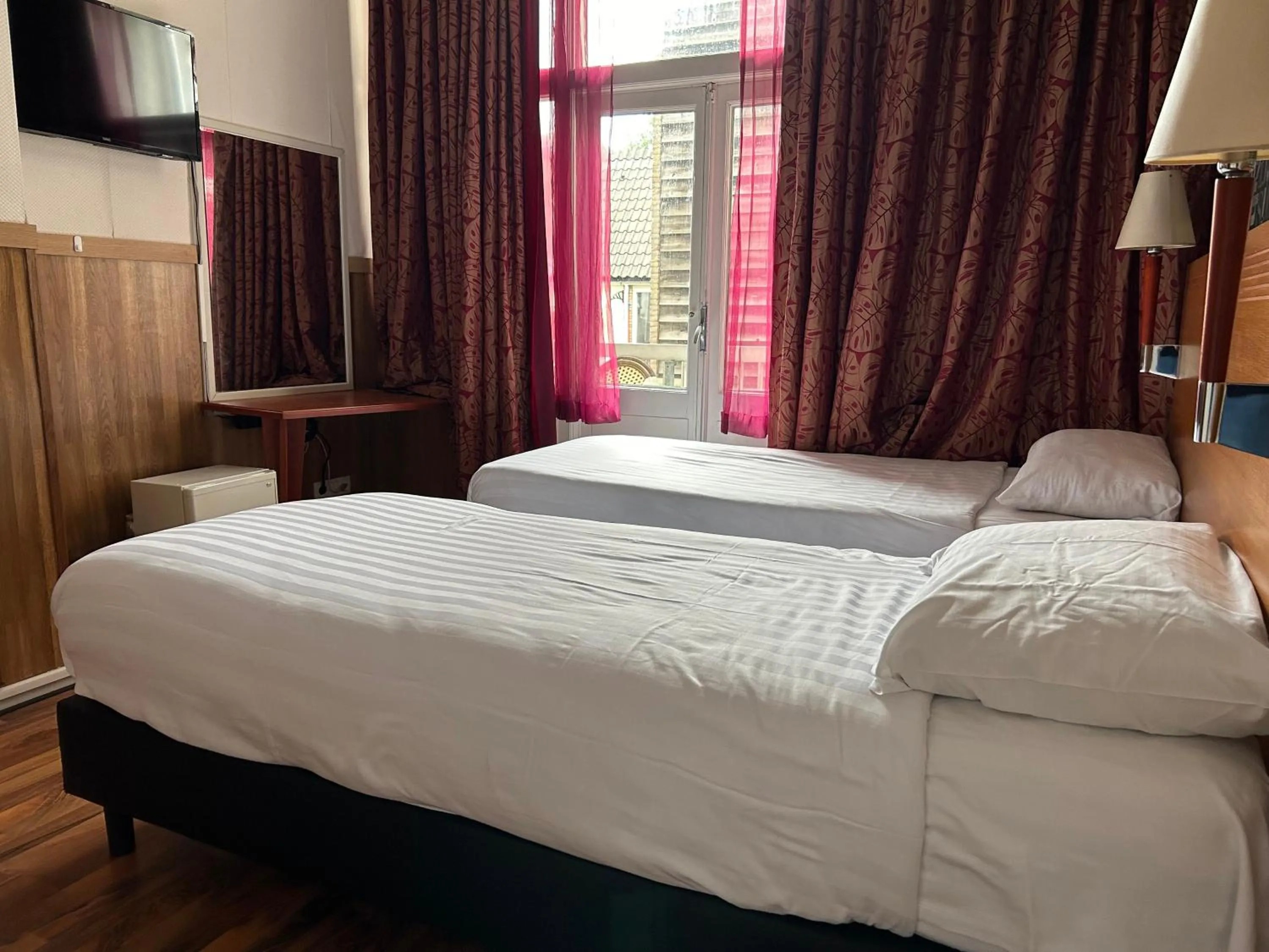 Bedroom, Bed in Hotel Isis