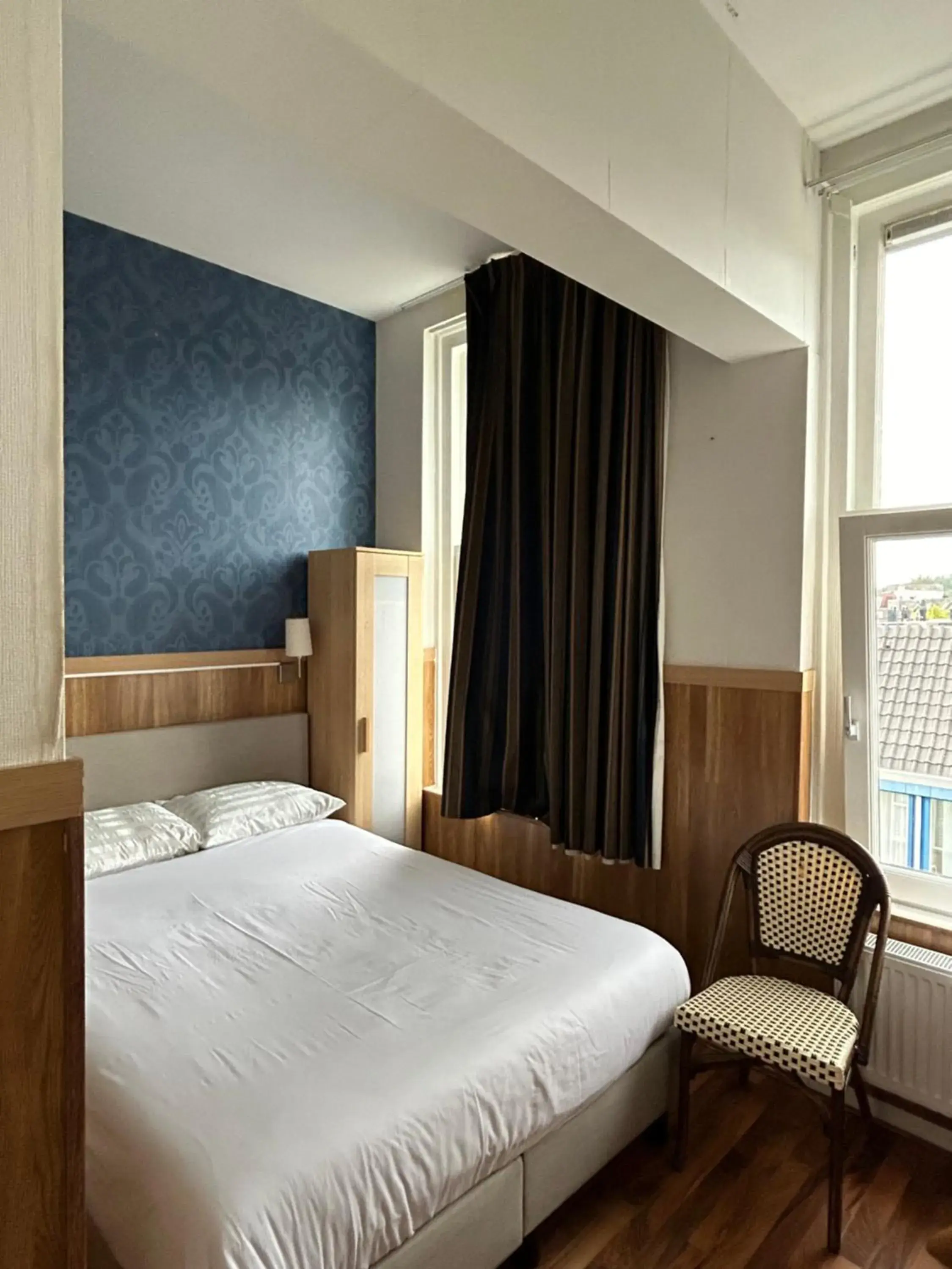 Double Room with Private Bathroom in Hotel Isis Double Room with Private Bathroom in Hotel Isis