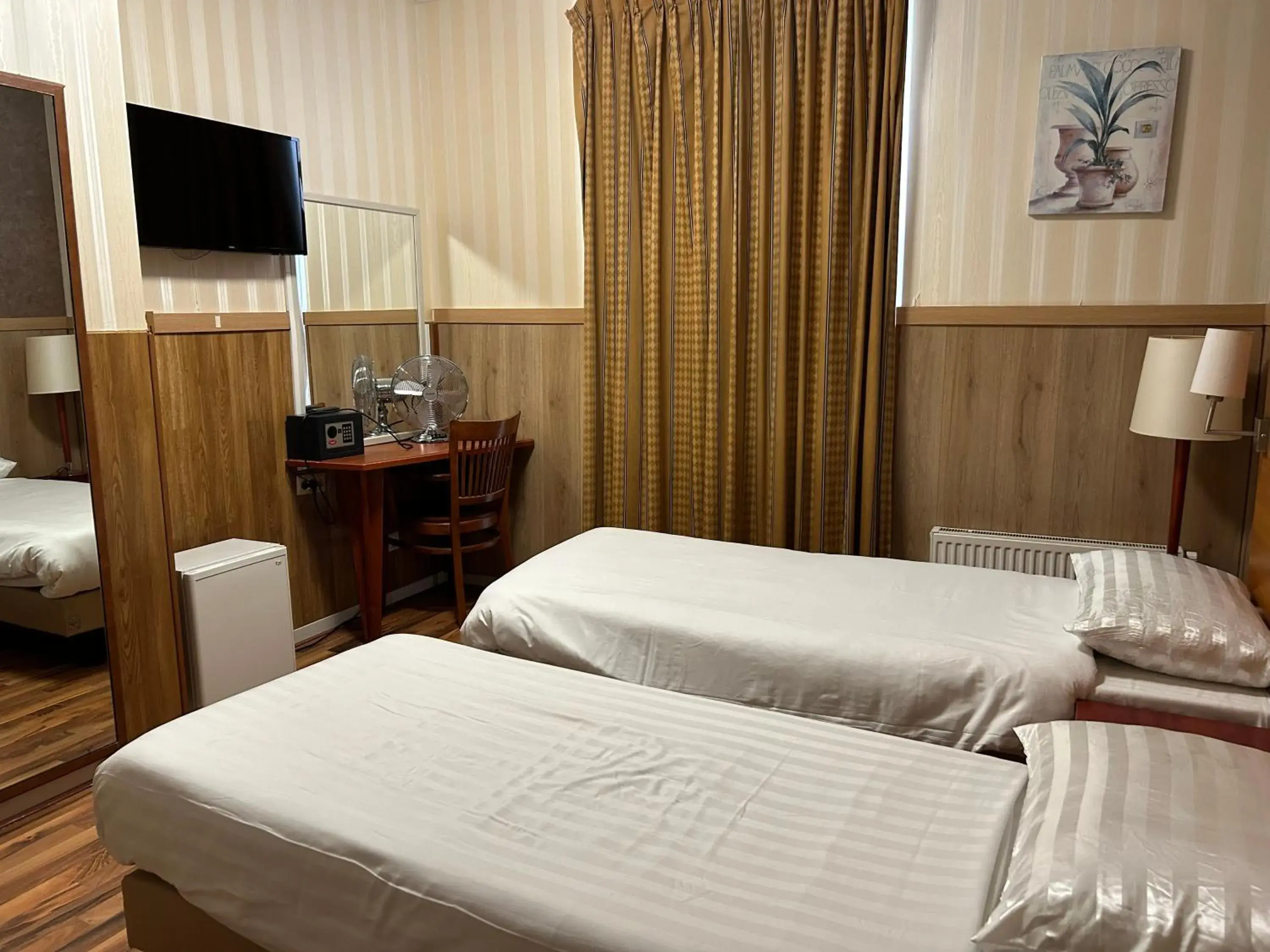 Bed in Hotel Isis Bed in Hotel Isis