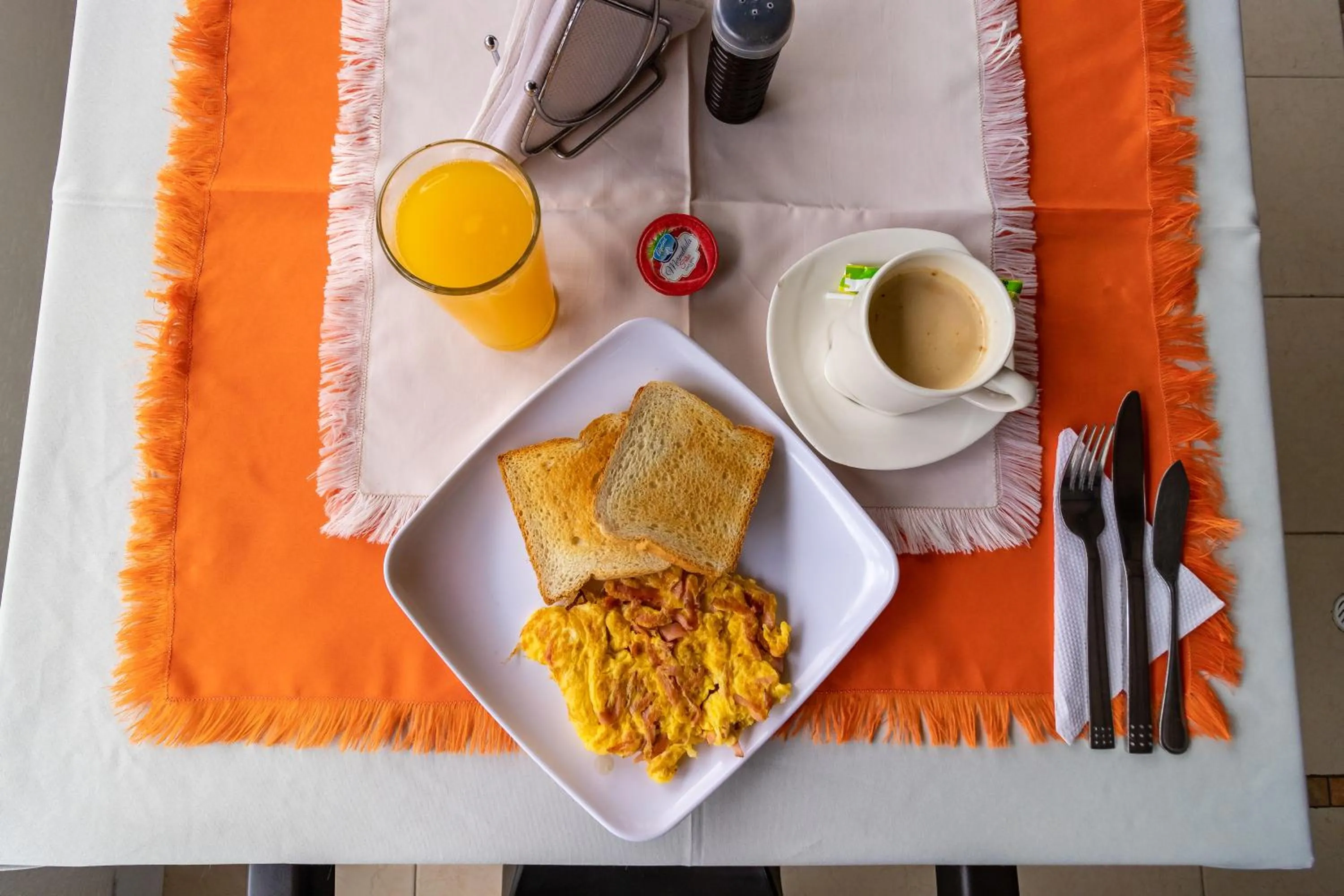 Breakfast in Ayenda 1087 La Estacion