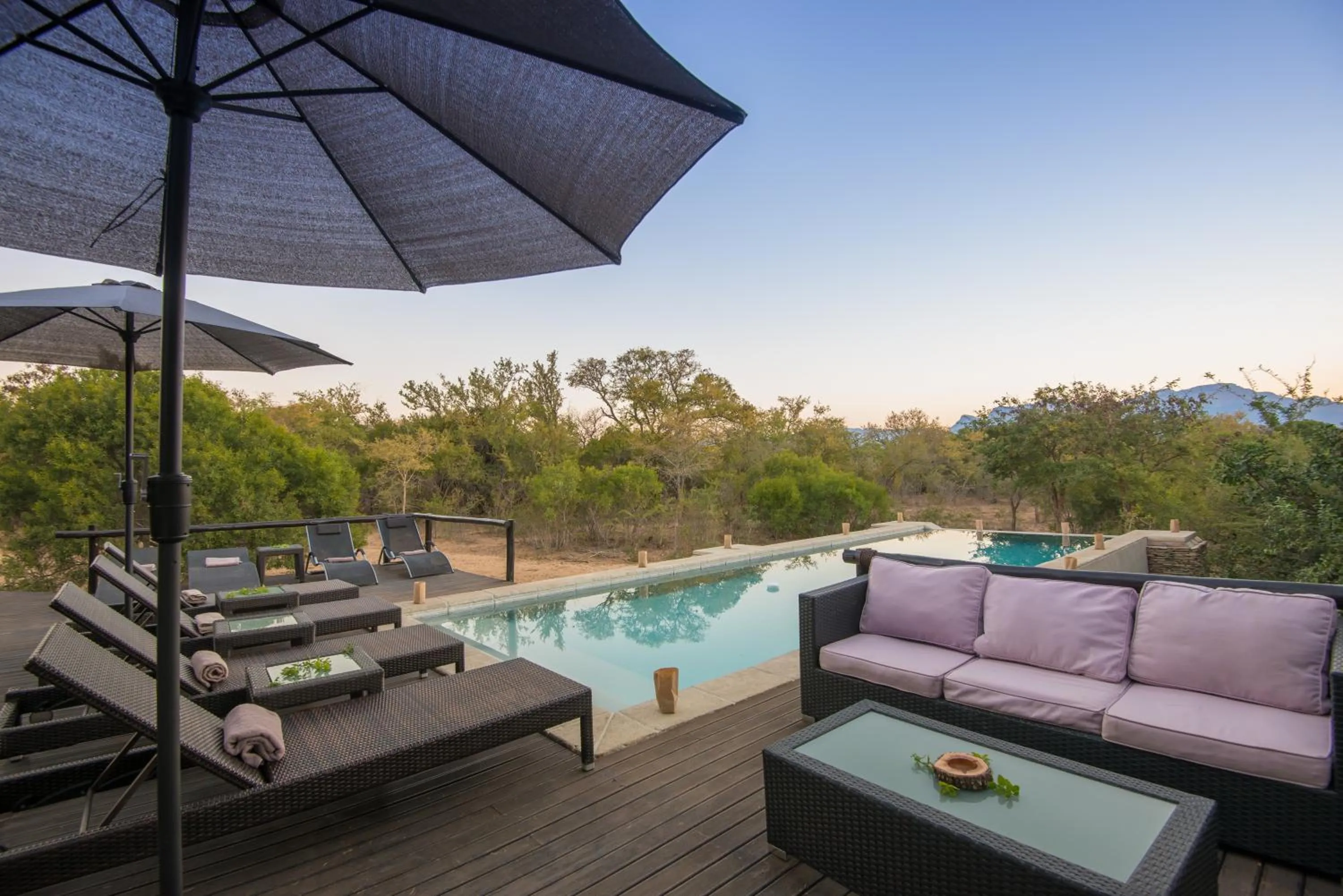 Pool view in Vuyani Safari Lodge