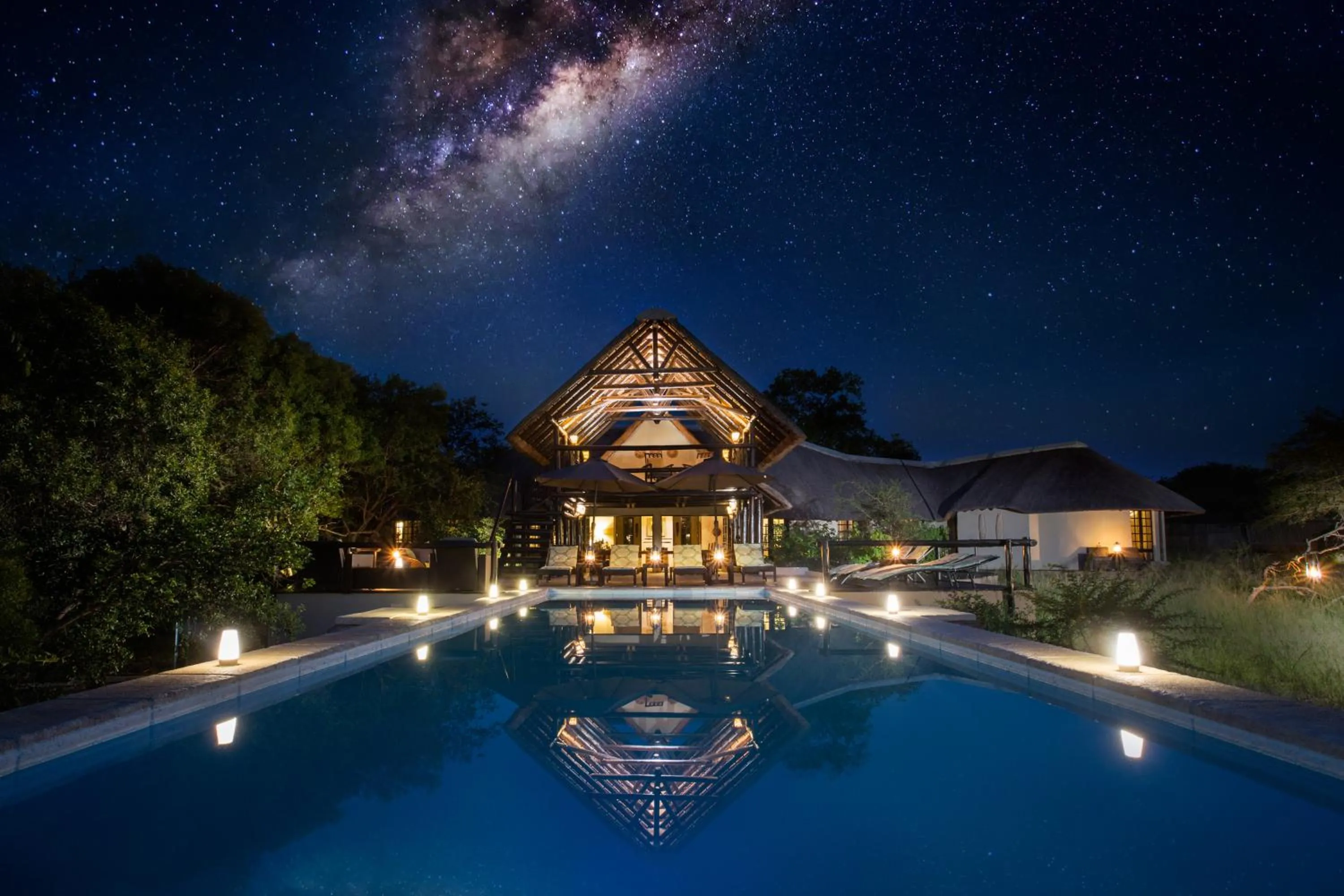 Swimming pool in Vuyani Safari Lodge