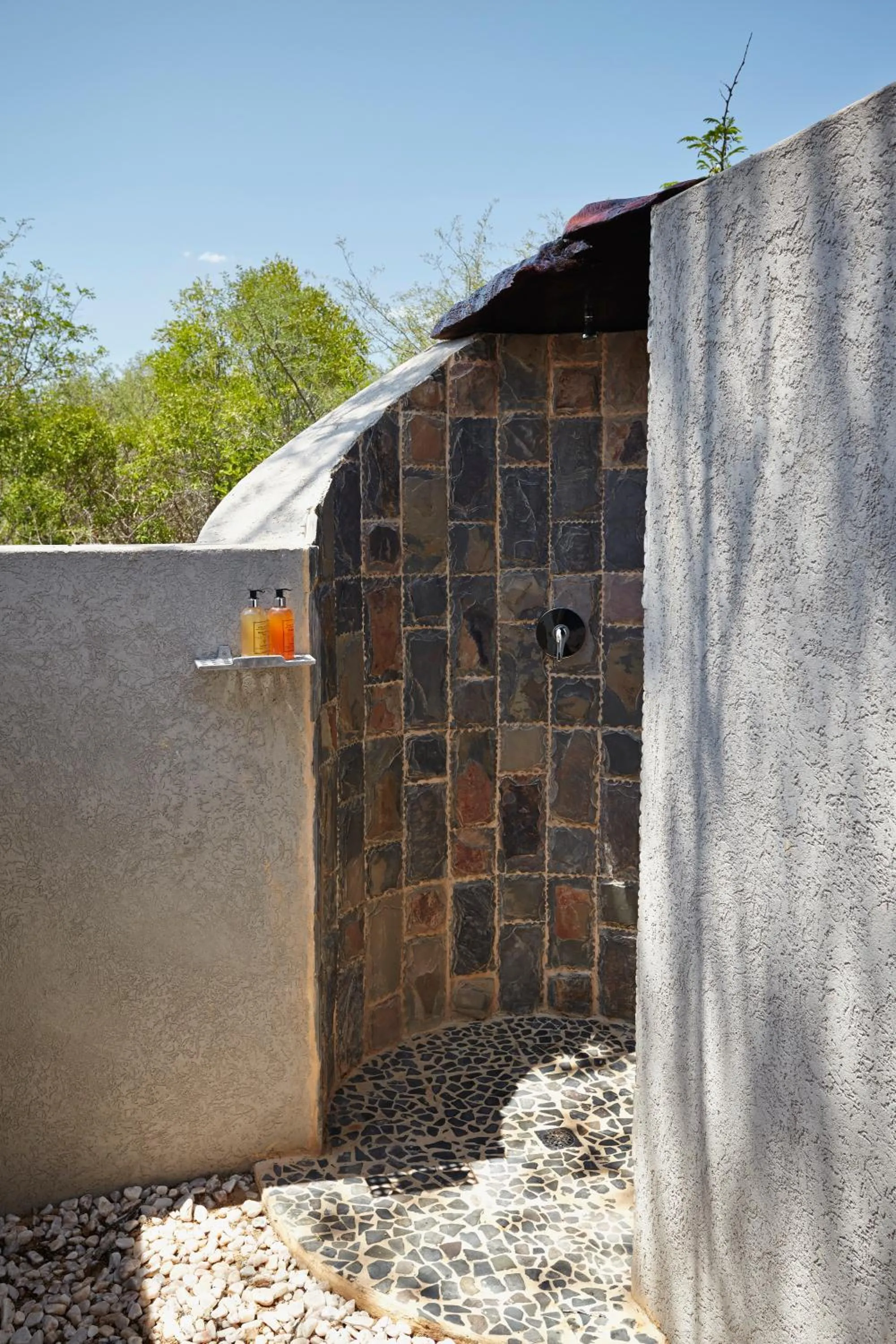 Shower in Vuyani Safari Lodge