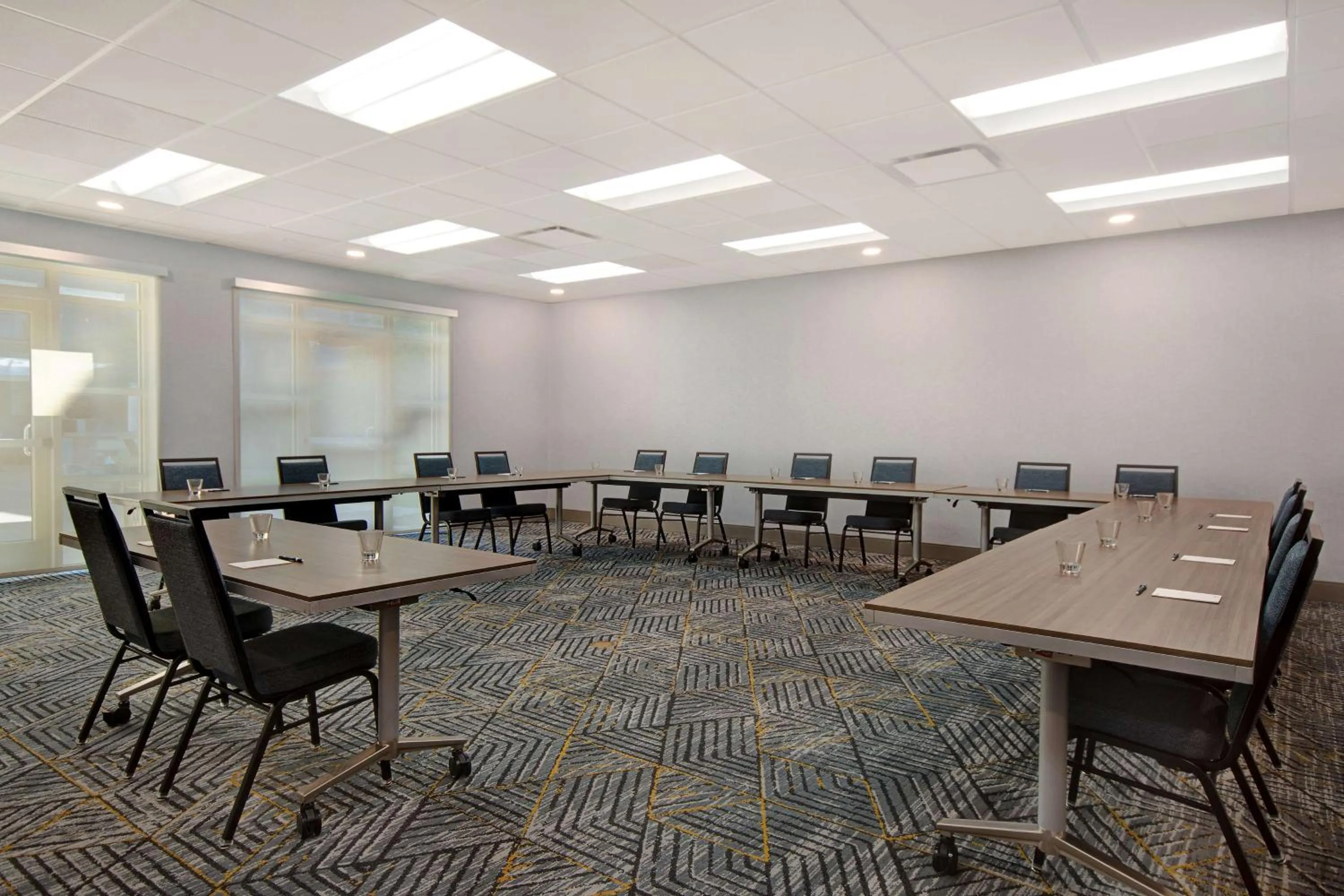 Meeting/conference room in Homewood Suites by Hilton Lexington-Hamburg