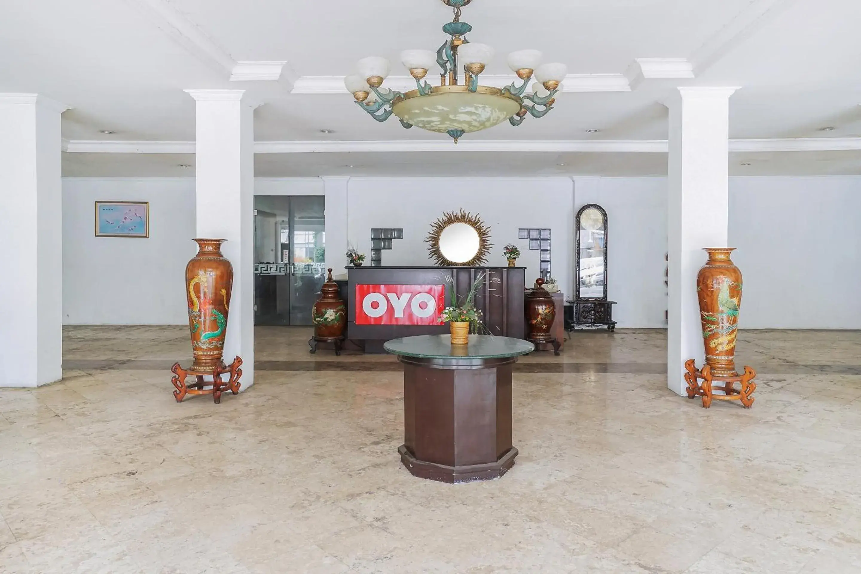Lobby or reception in SUPER OYO Collection O 252 Istana Permata Ngagel