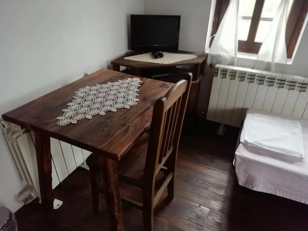 Bed in Family Hotel Kalifer