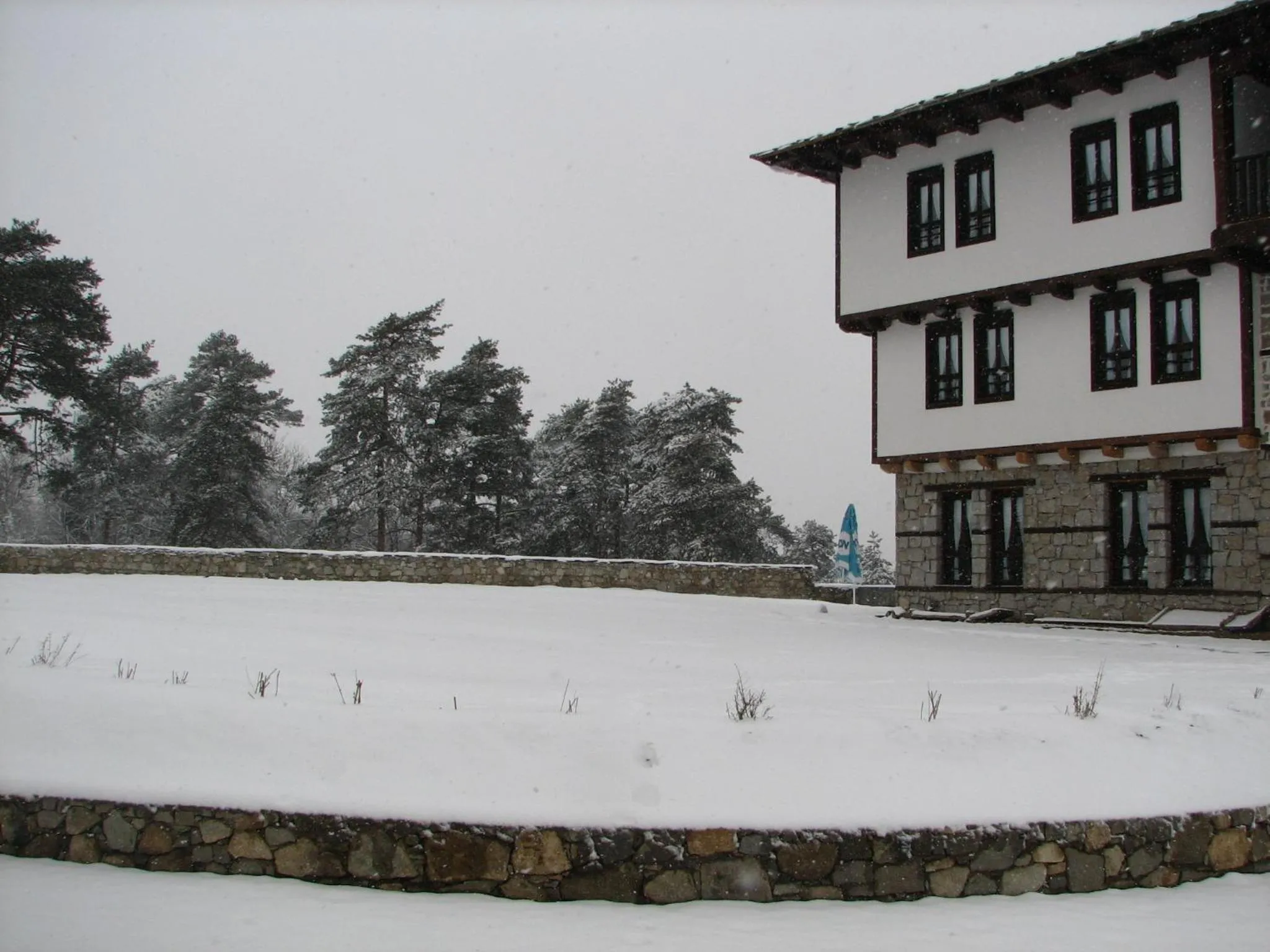 Garden in Family Hotel Kalifer