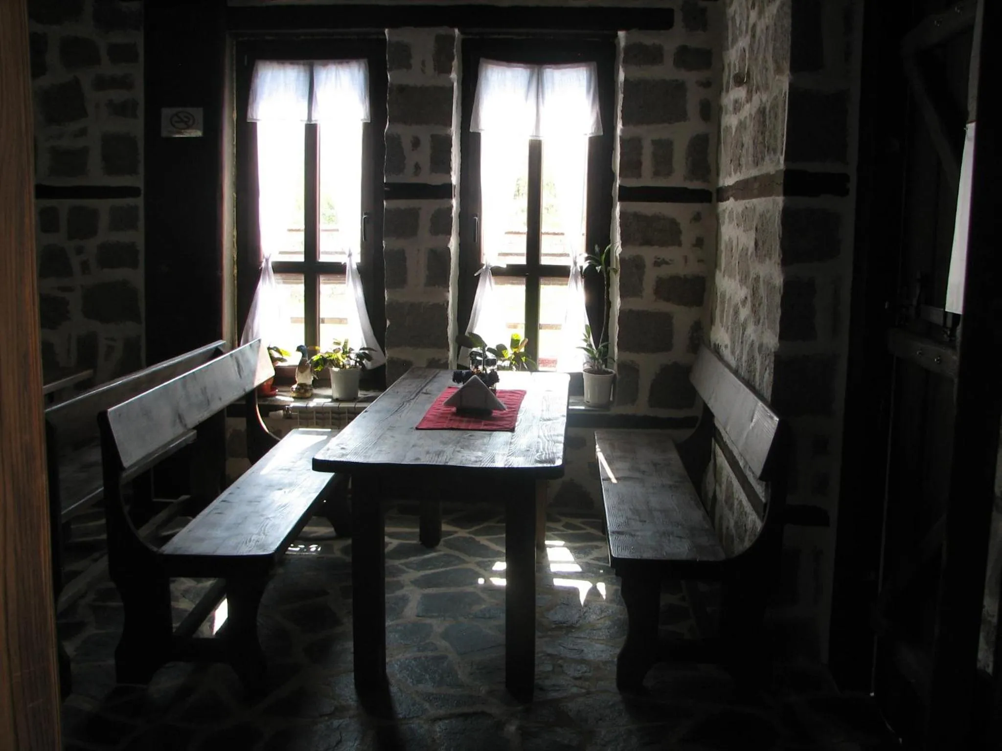 Restaurant/places to eat in Family Hotel Kalifer