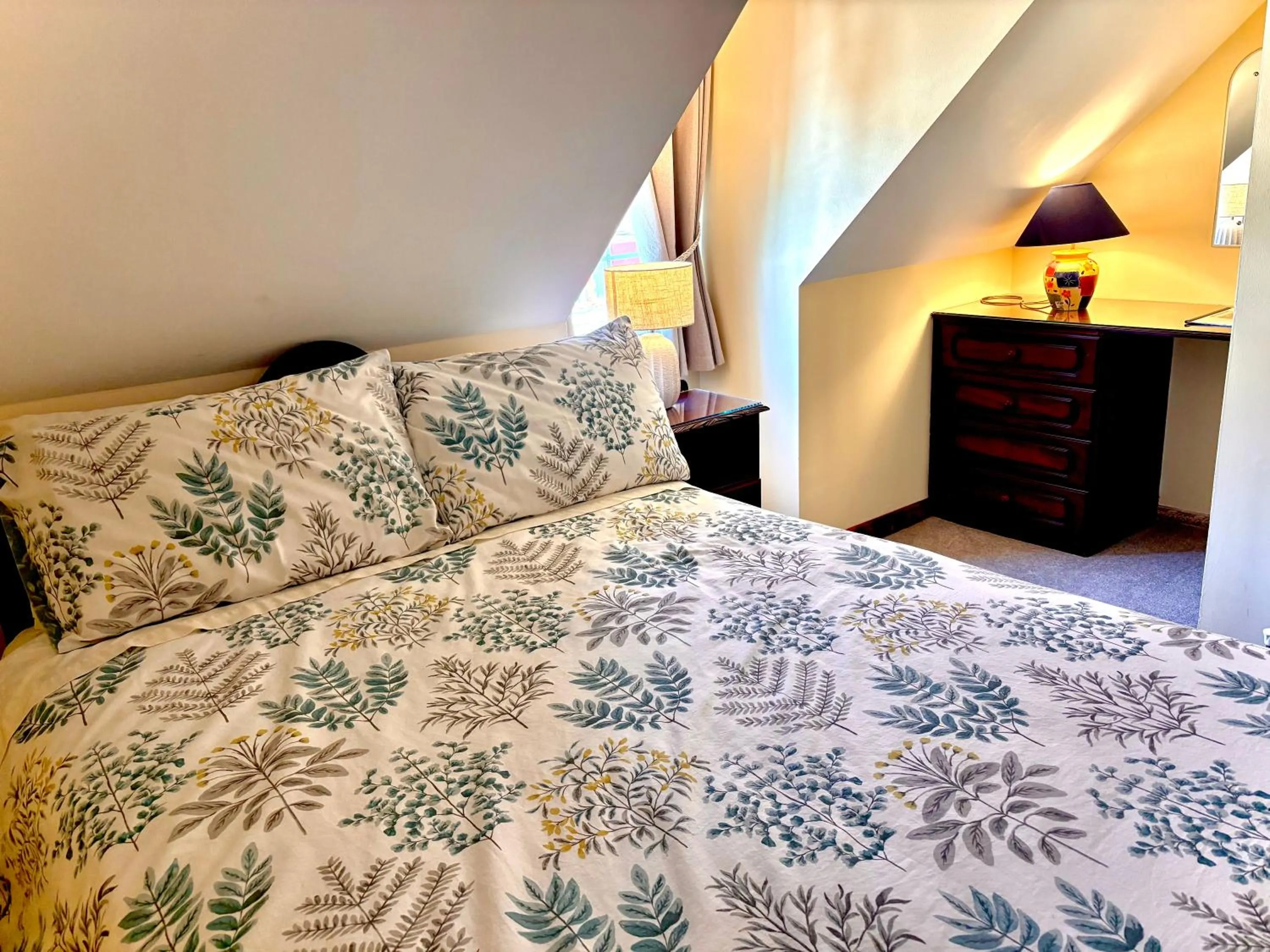 Bedroom, Bed in Fallon's B&B