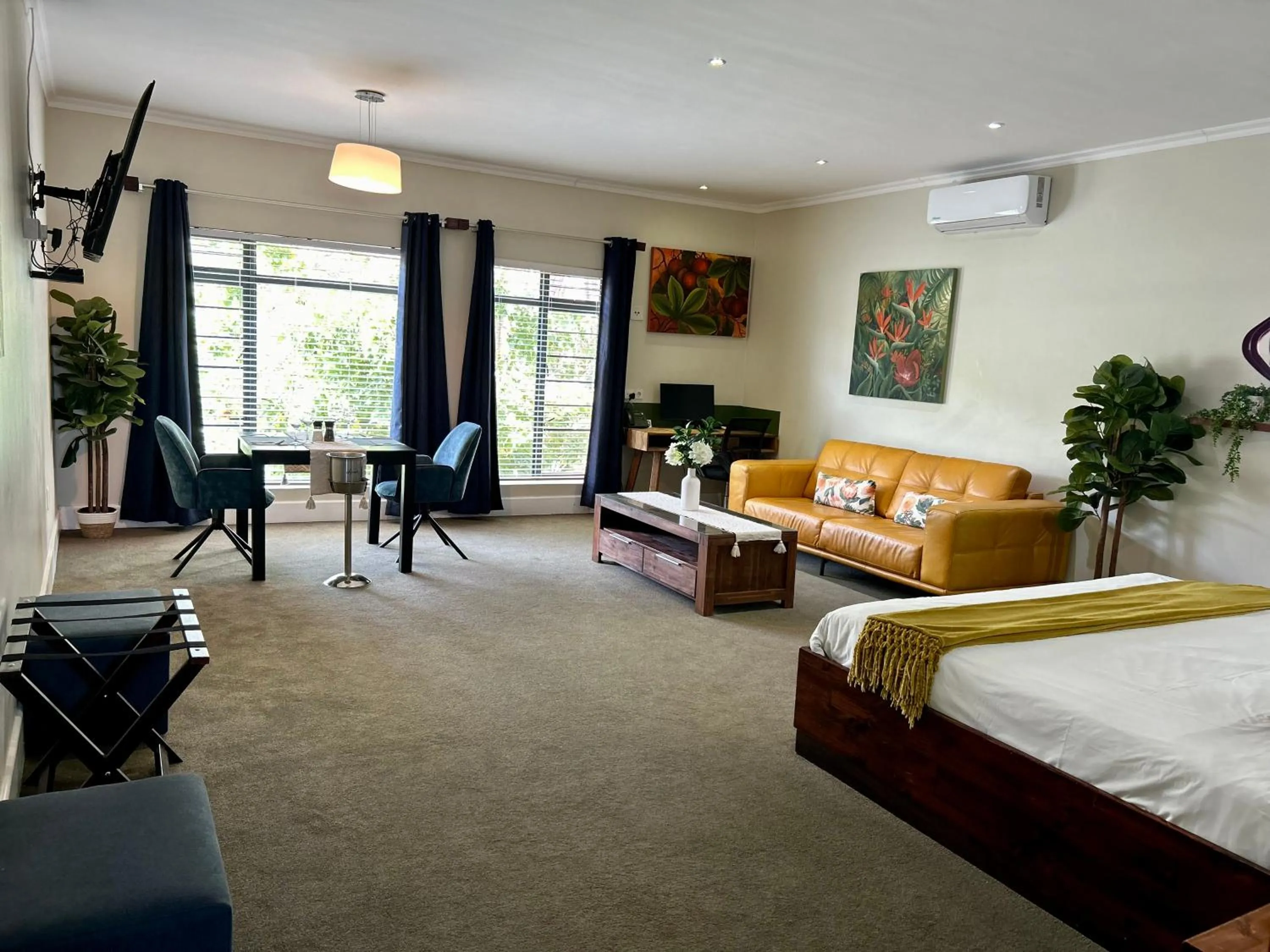 Photo of the whole room, Bed in MyPond Stenden Hotel