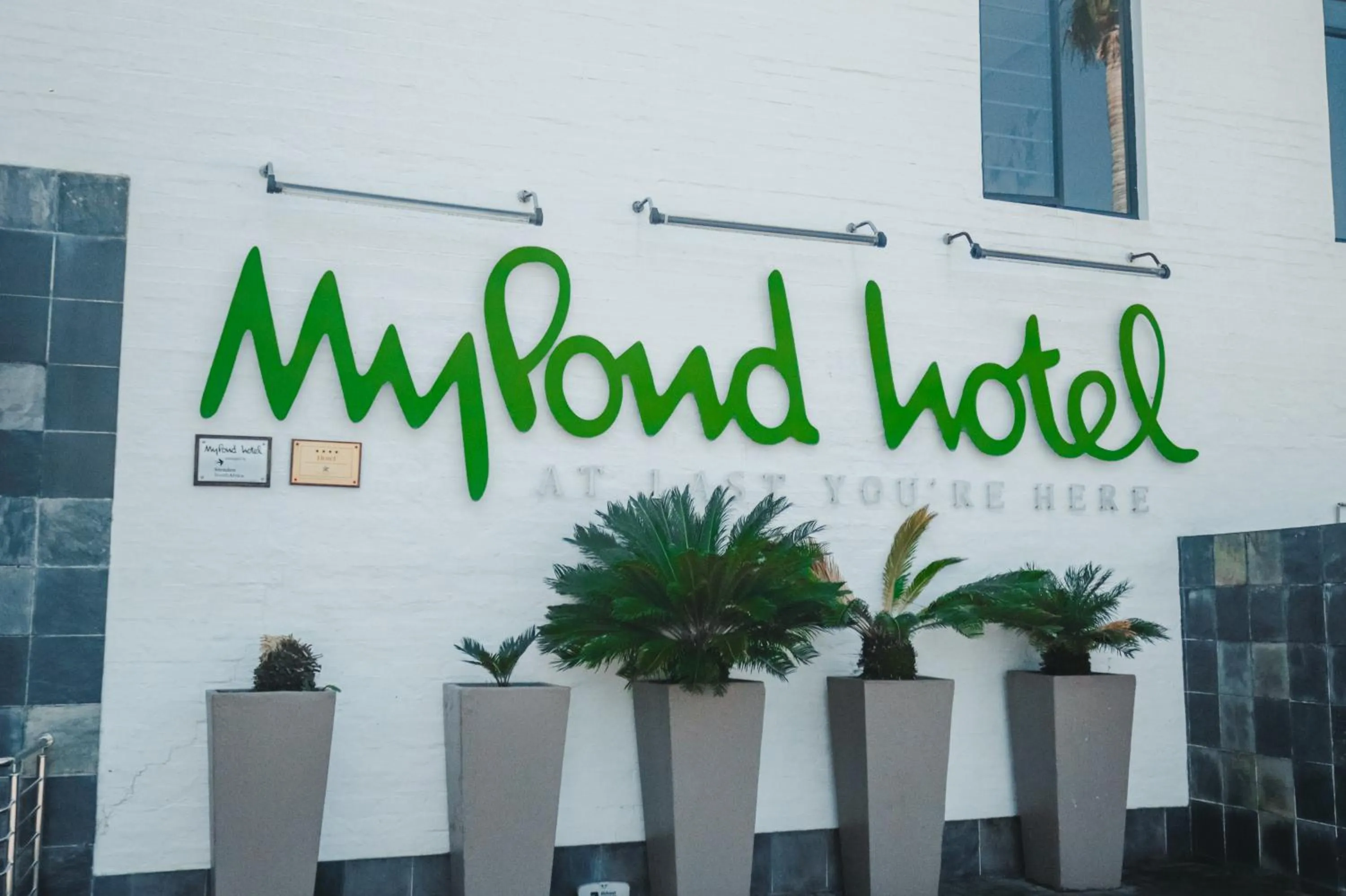 Property logo or sign in MyPond Stenden Hotel