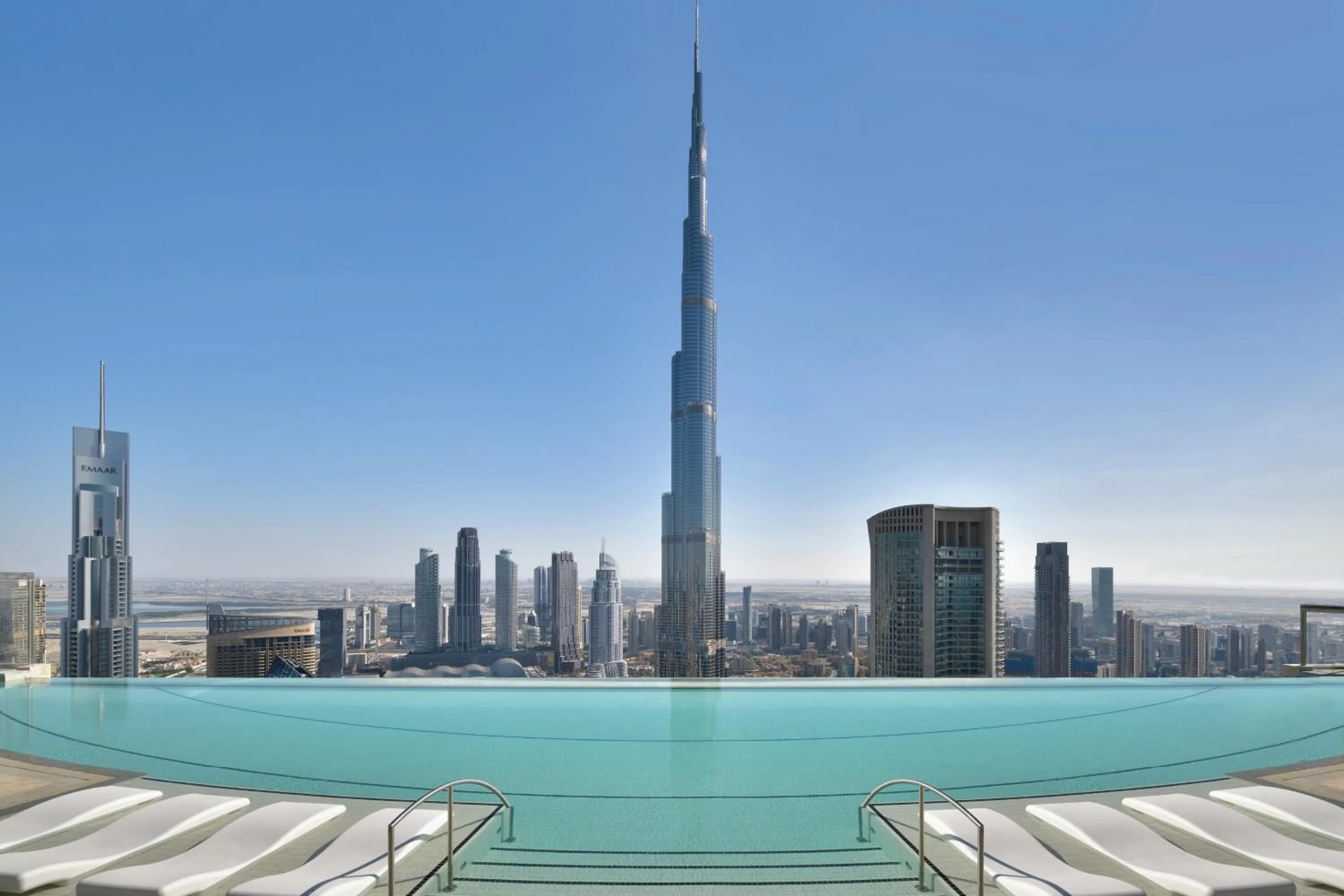 Swimming pool in Address Sky View, Downtown Dubai