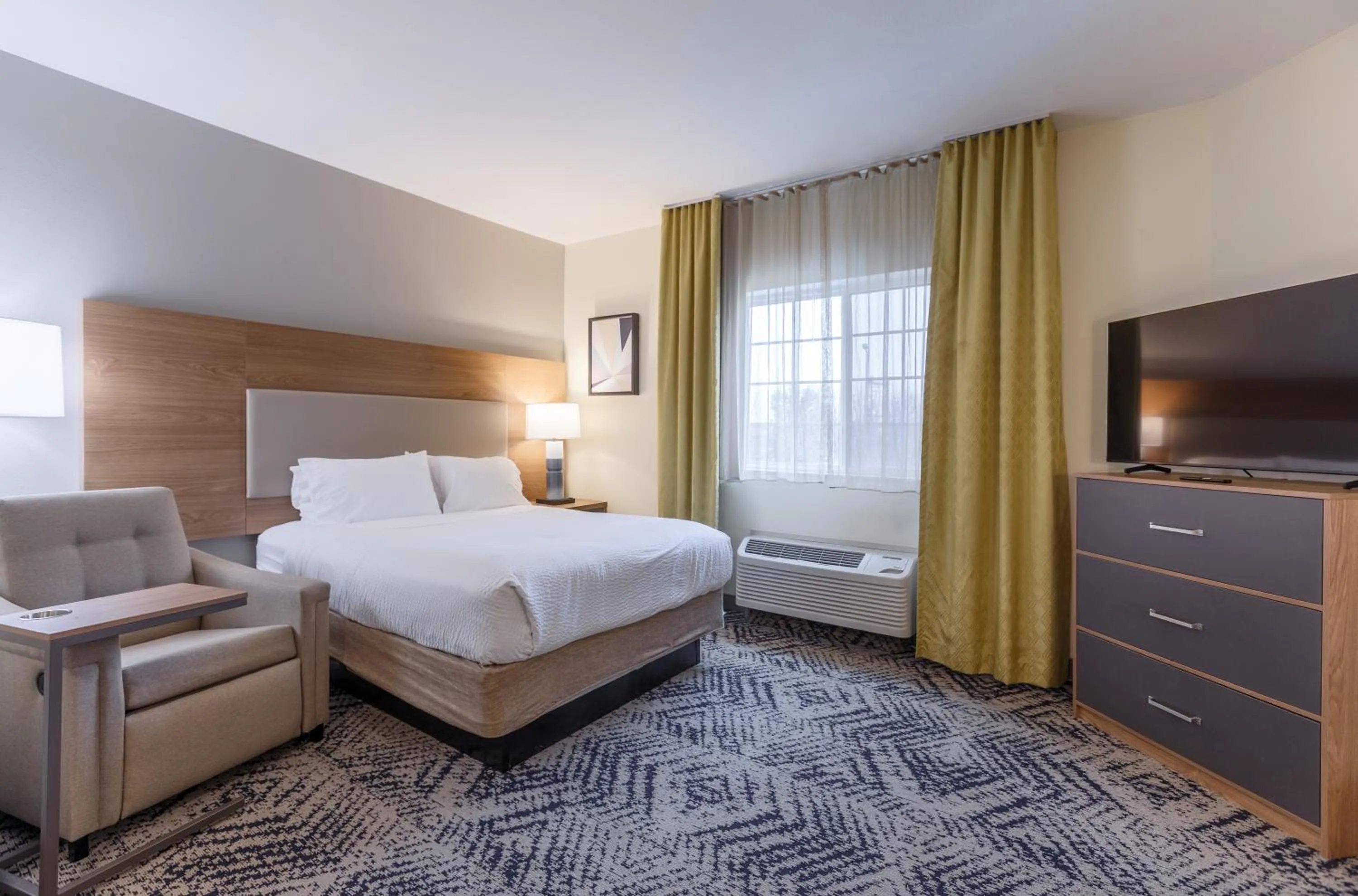 Bed in Candlewood Suites San Marcos by IHG