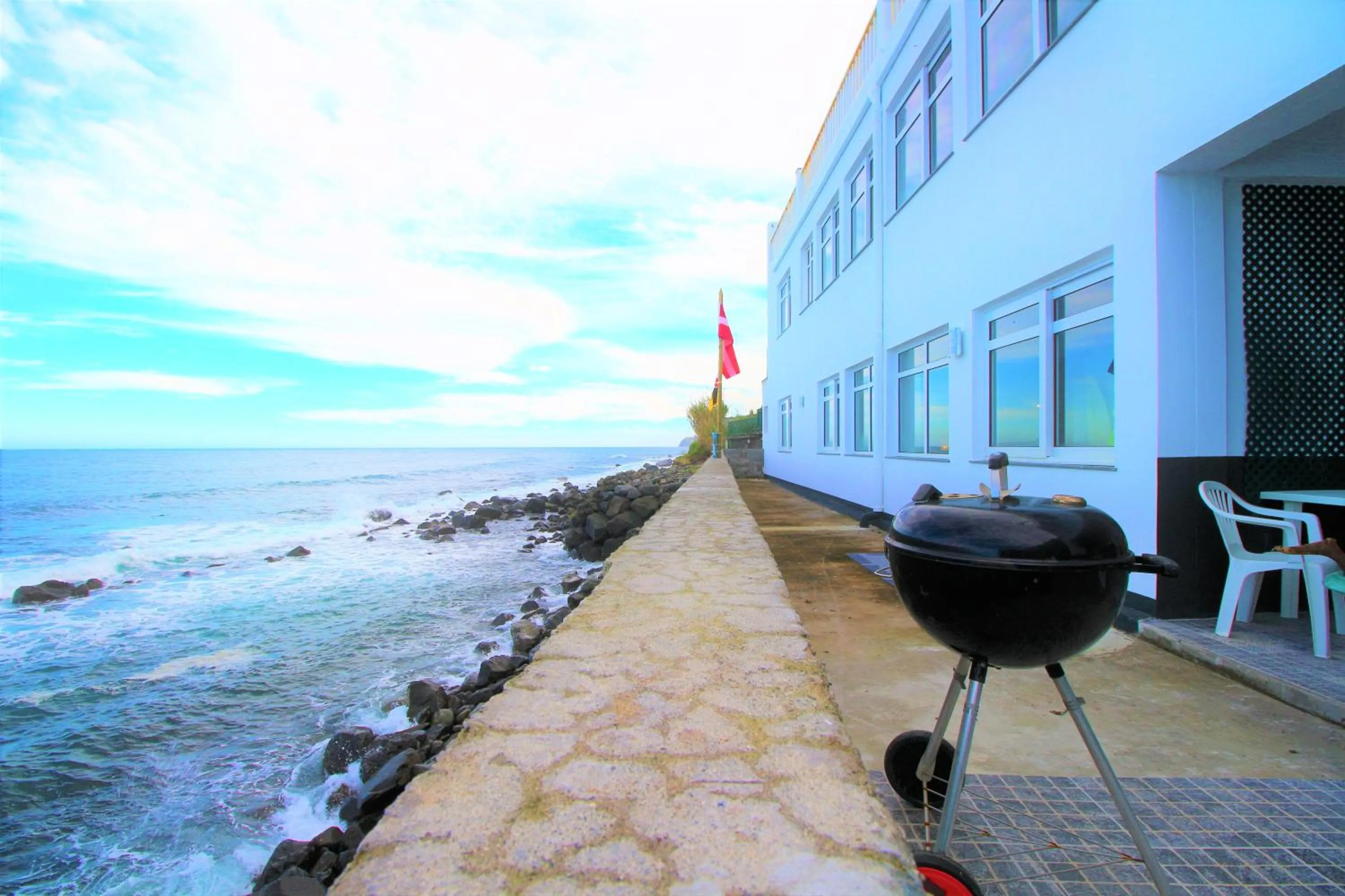 The Waves Hostel by Amazing Madeira