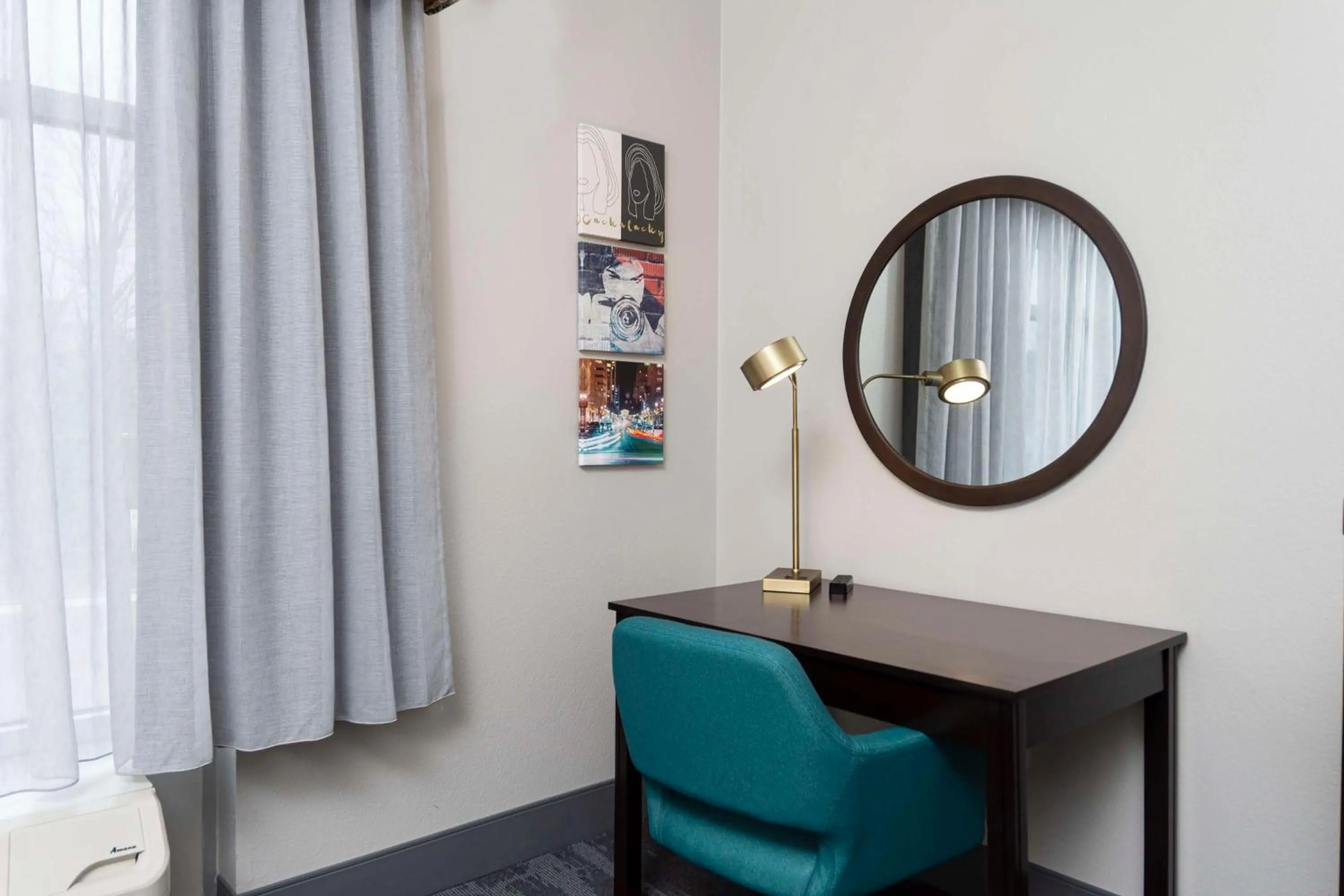 Bedroom in Hampton Inn & Suites - Raleigh Downtown