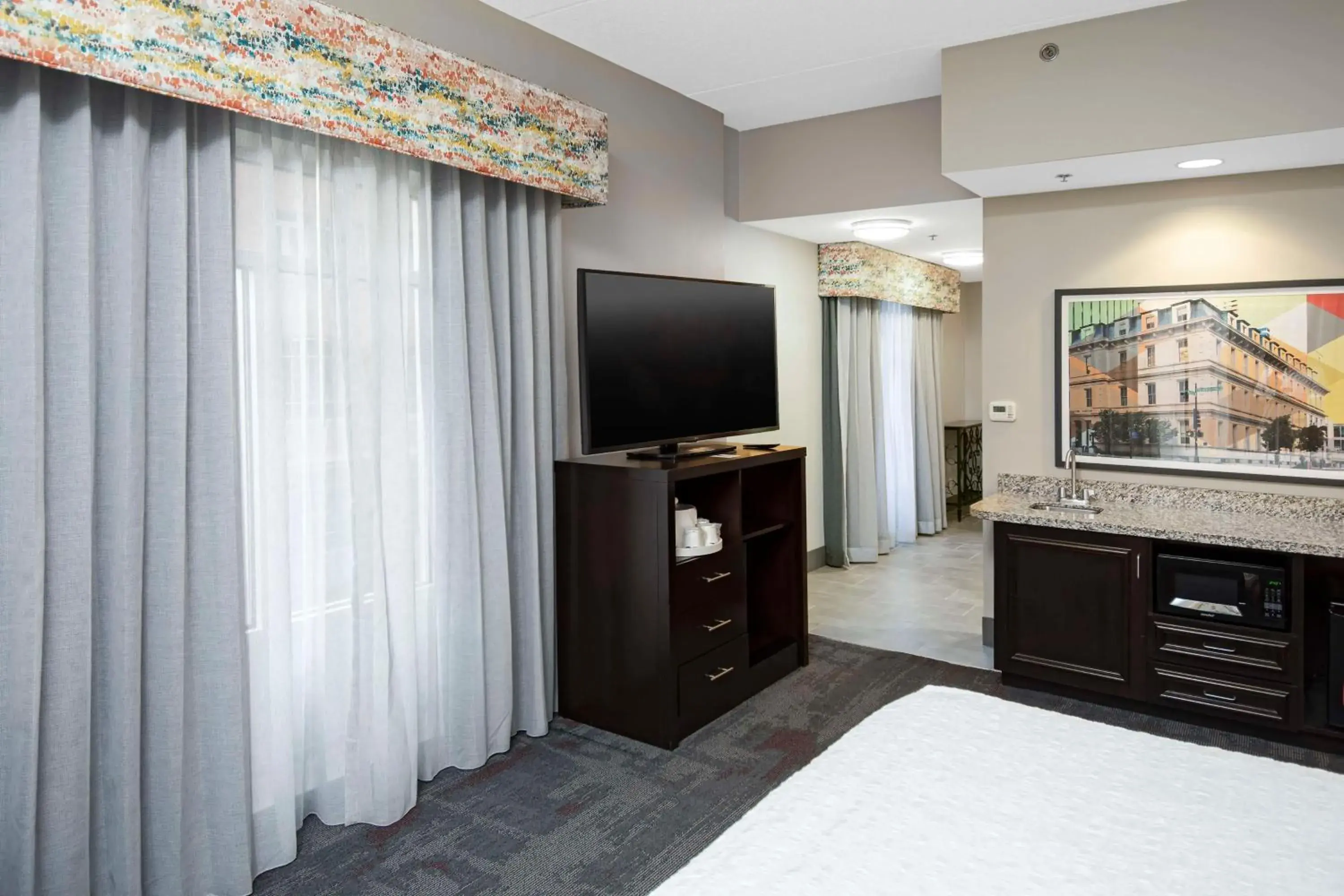 Bed in Hampton Inn & Suites - Raleigh Downtown Bed in Hampton Inn & Suites - Raleigh Downtown