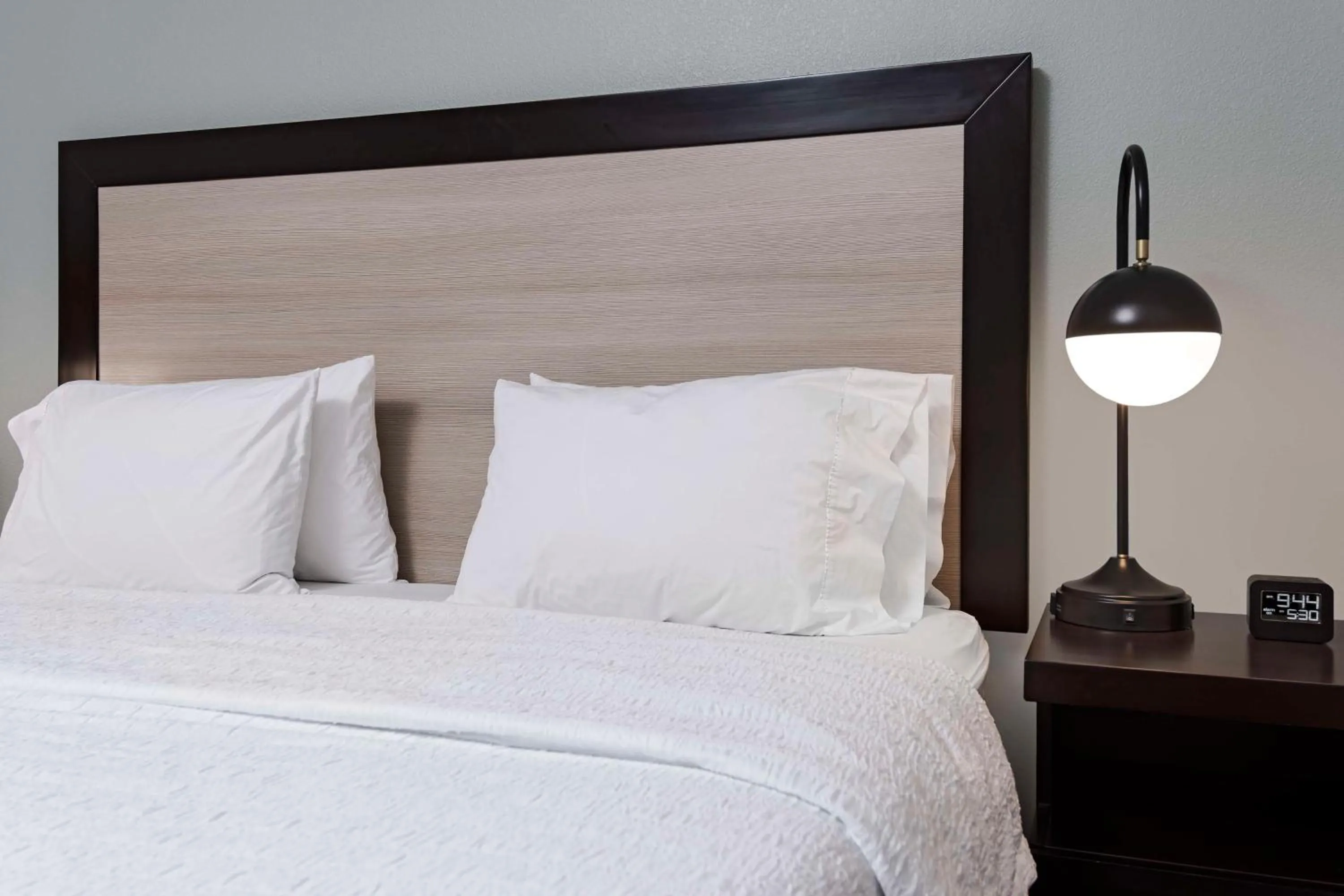 Bed in Hampton Inn & Suites - Raleigh Downtown