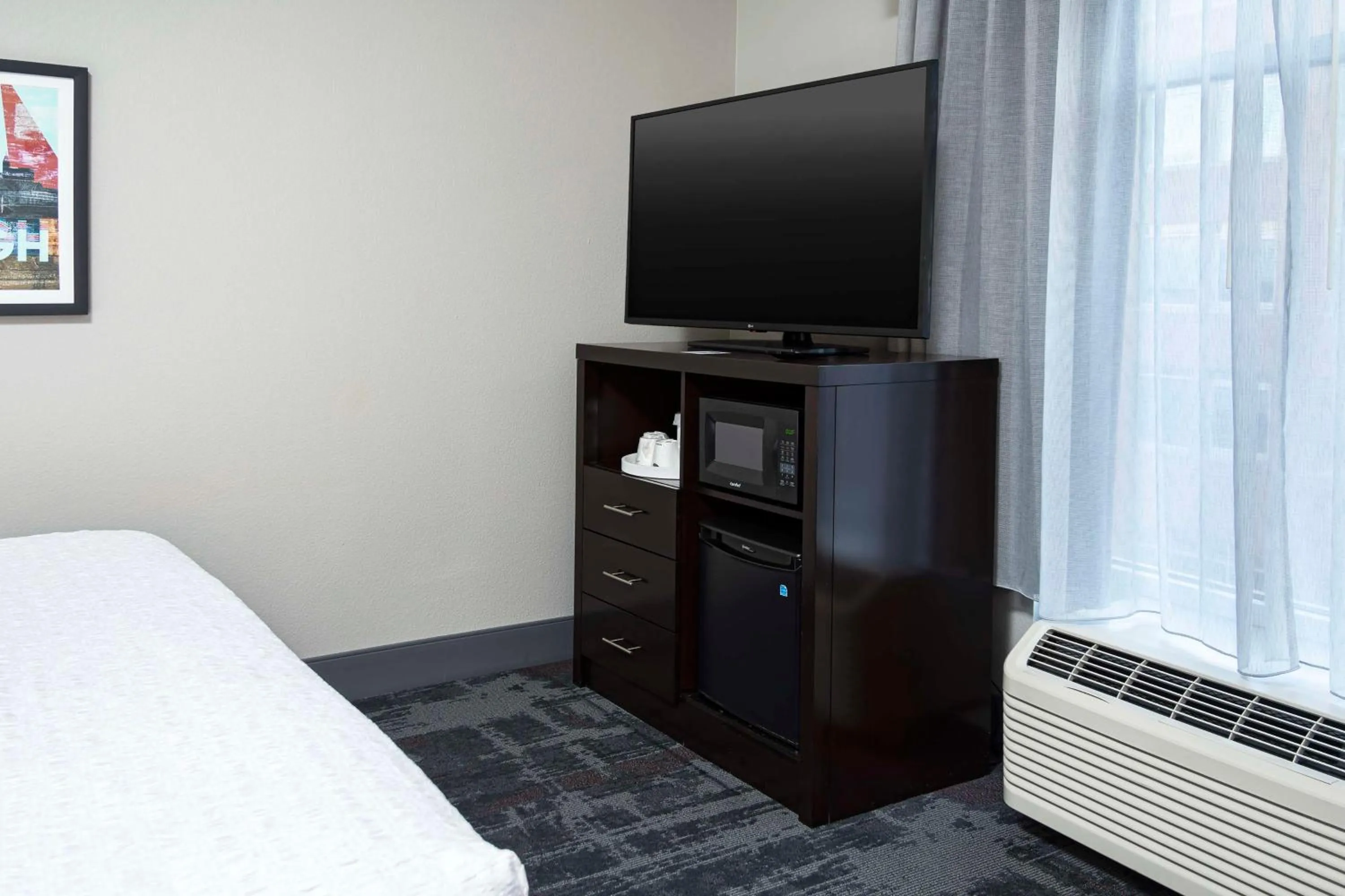 Bed in Hampton Inn & Suites - Raleigh Downtown