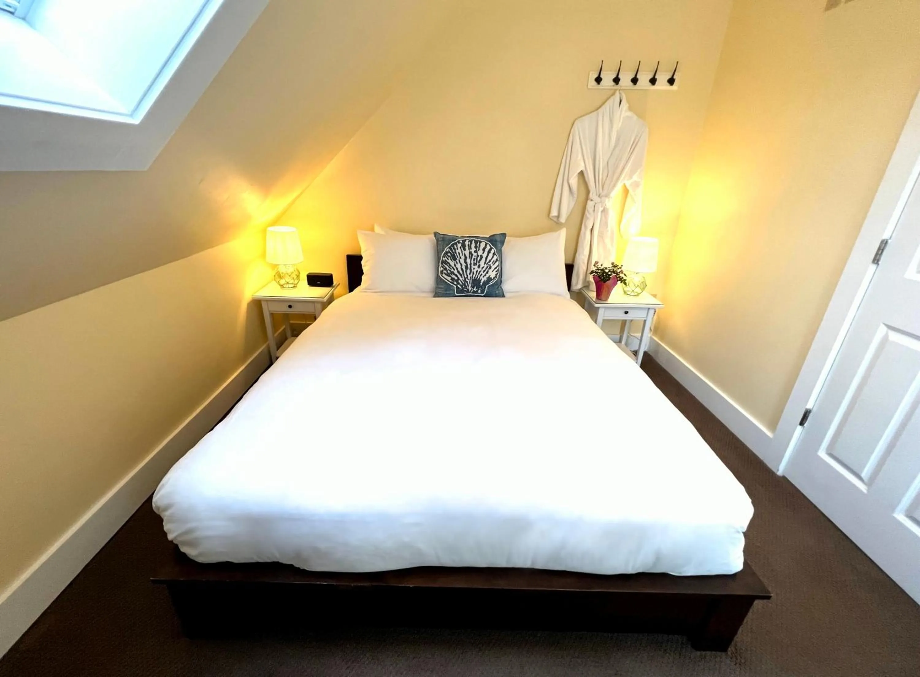 Bed in Lotus Provincetown