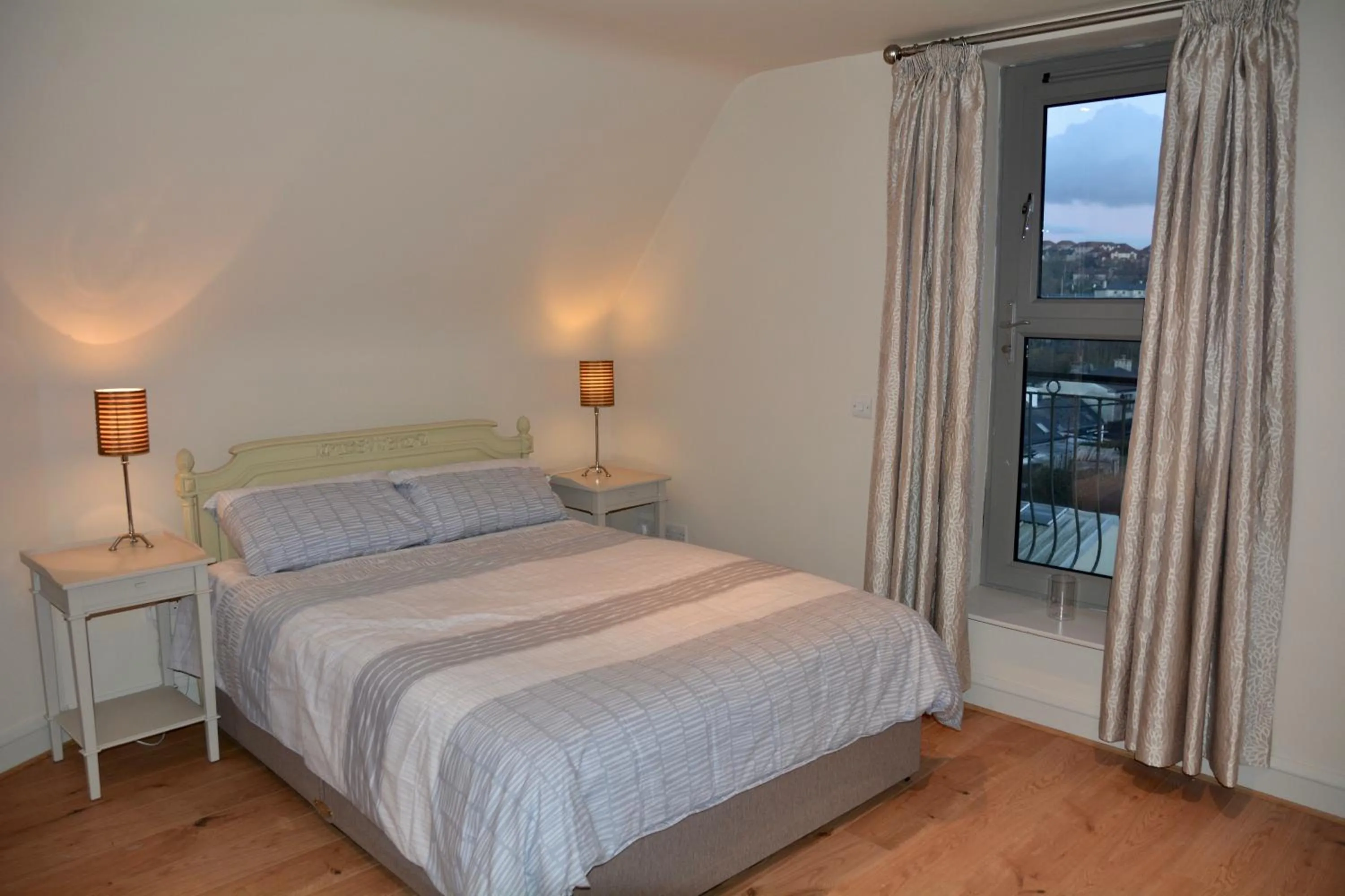 Bed in Apartment 3, Oakleigh House, Donnybrook Hill, Douglas Cork