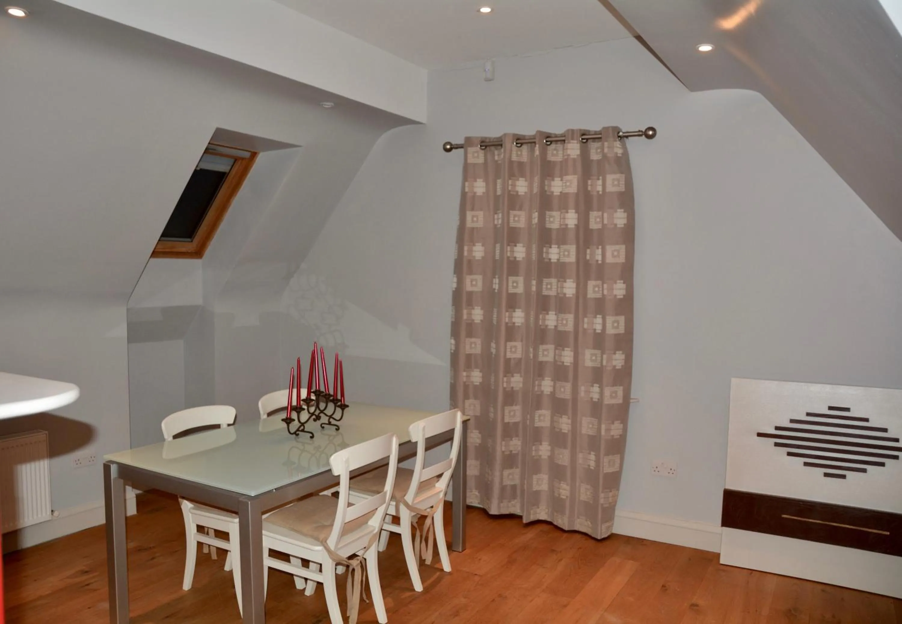 Apartment 3, Oakleigh House, Donnybrook Hill, Douglas Cork