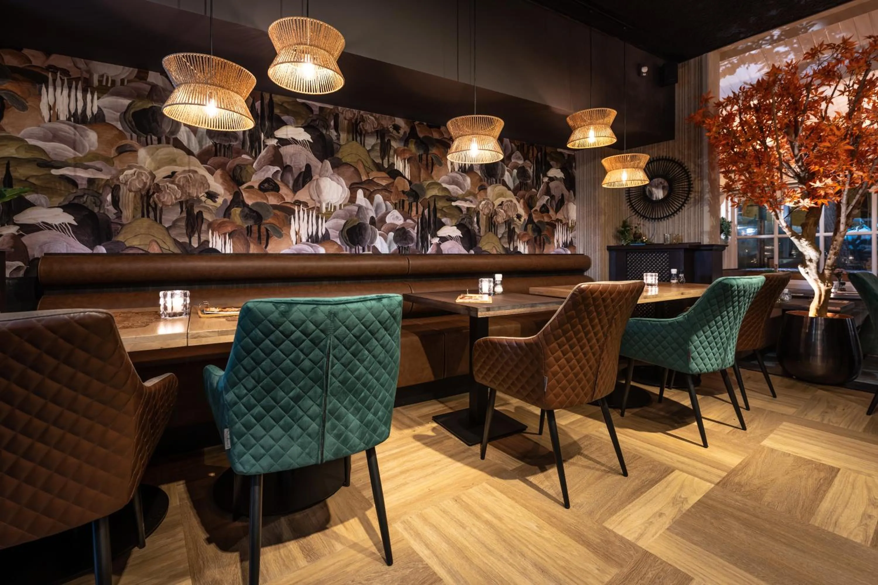 Restaurant/places to eat in Hotel Bom