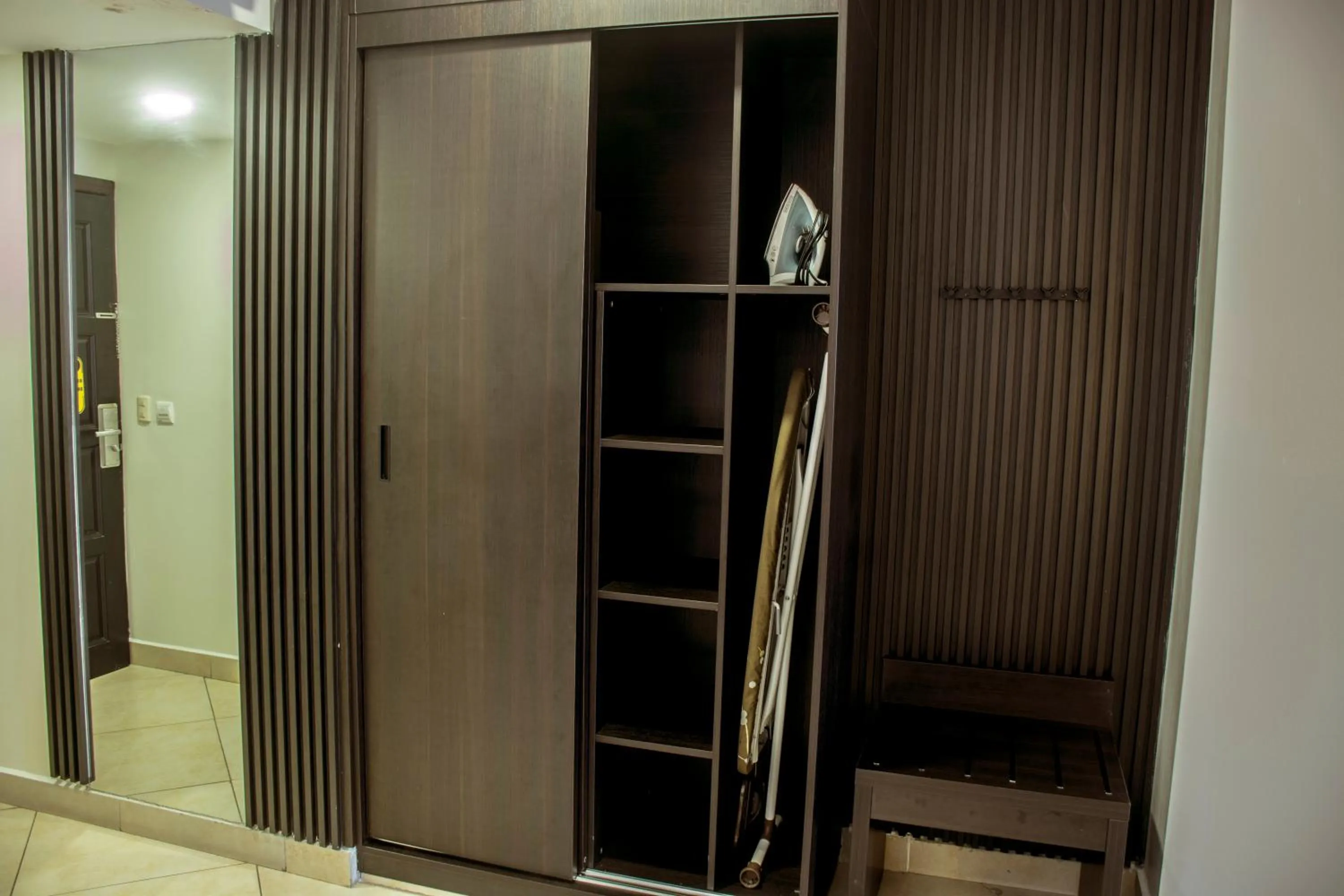 wardrobe in Hotel Las Cascadas