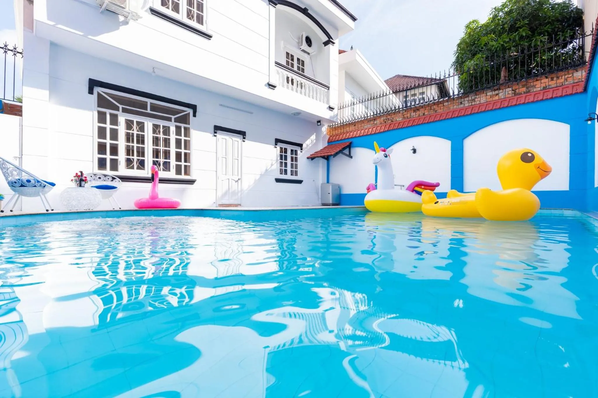 Villa Hồ Bơi Karaoke - Bida - Sân Vườn - Gần Biển Thùy Vân