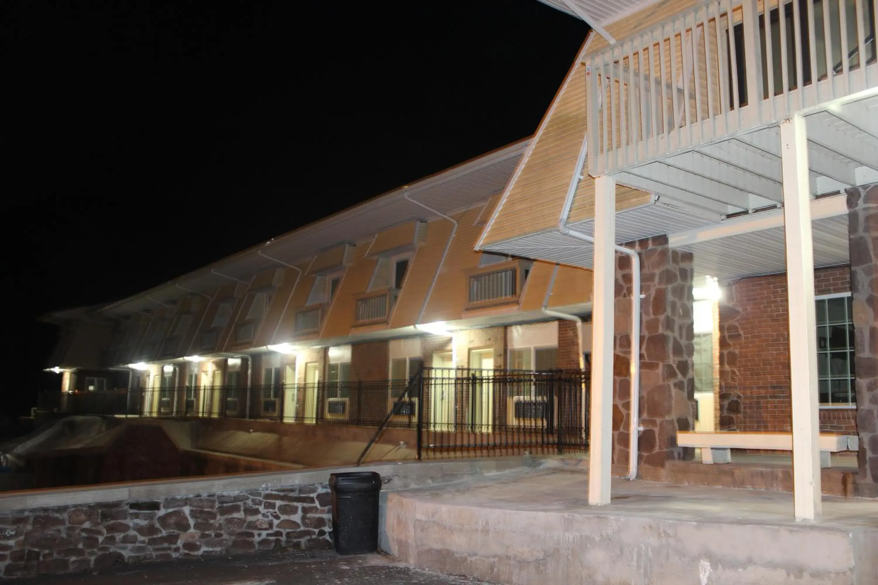 Facade/entrance in Passport Inn and Suites - Middletown Facade/entrance in Passport Inn and Suites - Middletown