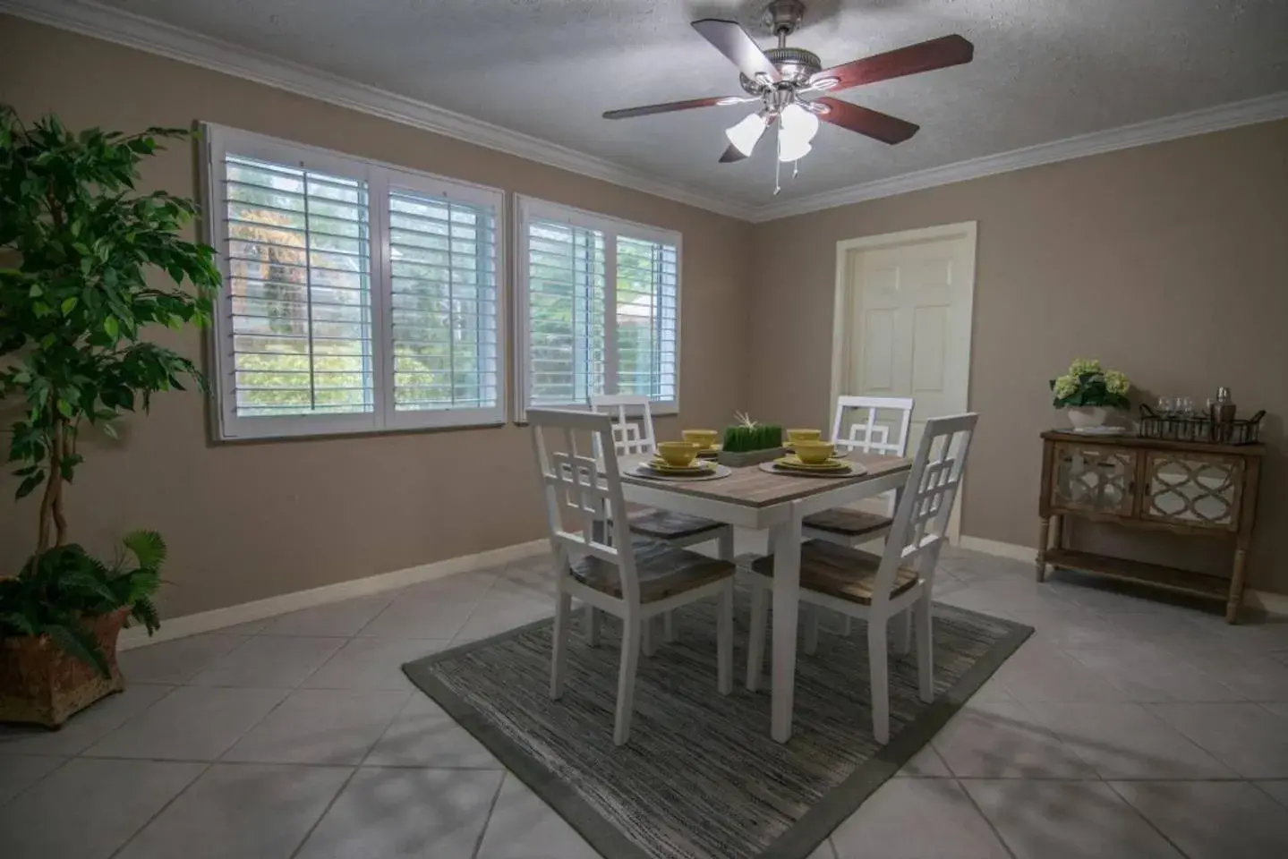 Chic Private Pool Home Minutes to Bonita Beaches Chic Private Pool Home Minutes to Bonita Beaches